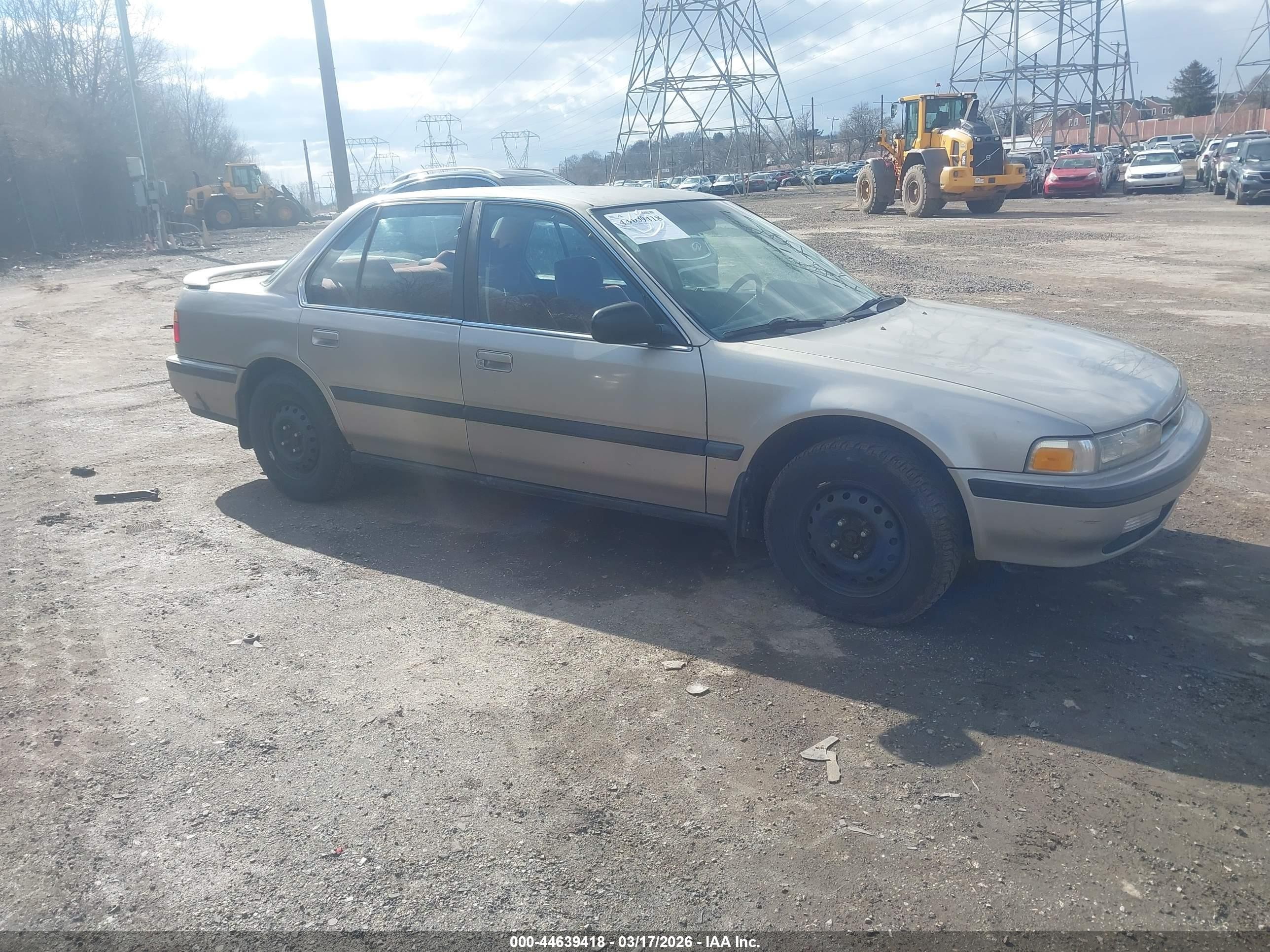 1990 Honda Accord Lx/ex Tan vin: 1HGCB7655LA112103