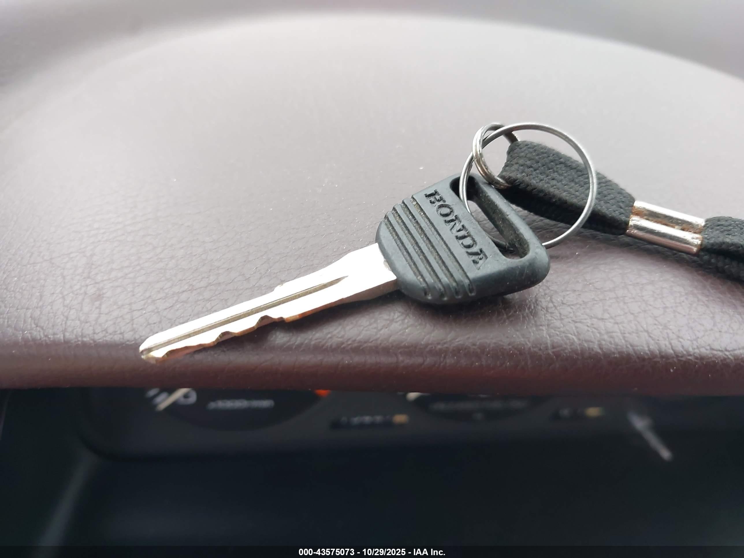1990 Honda Accord Lx/ex Tan vin: 1HGCB7656LA122171