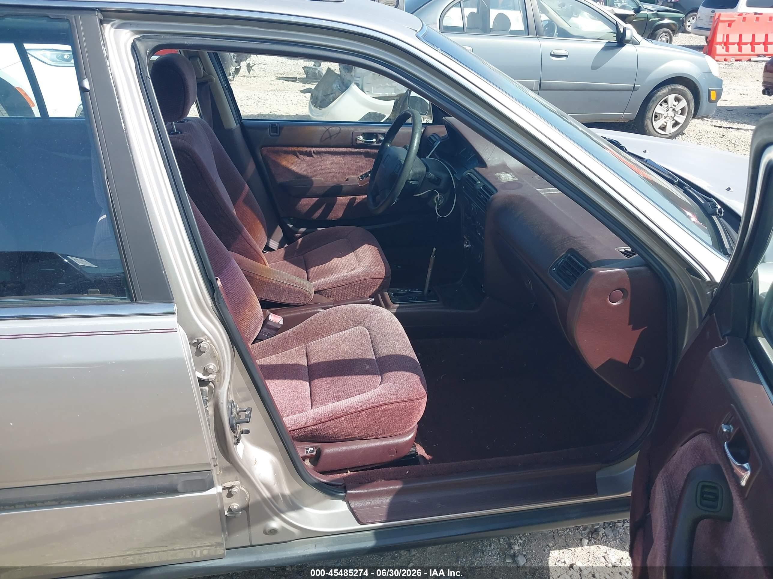 1993 Honda Accord Ex Silver vin: 1HGCB7673PA075818