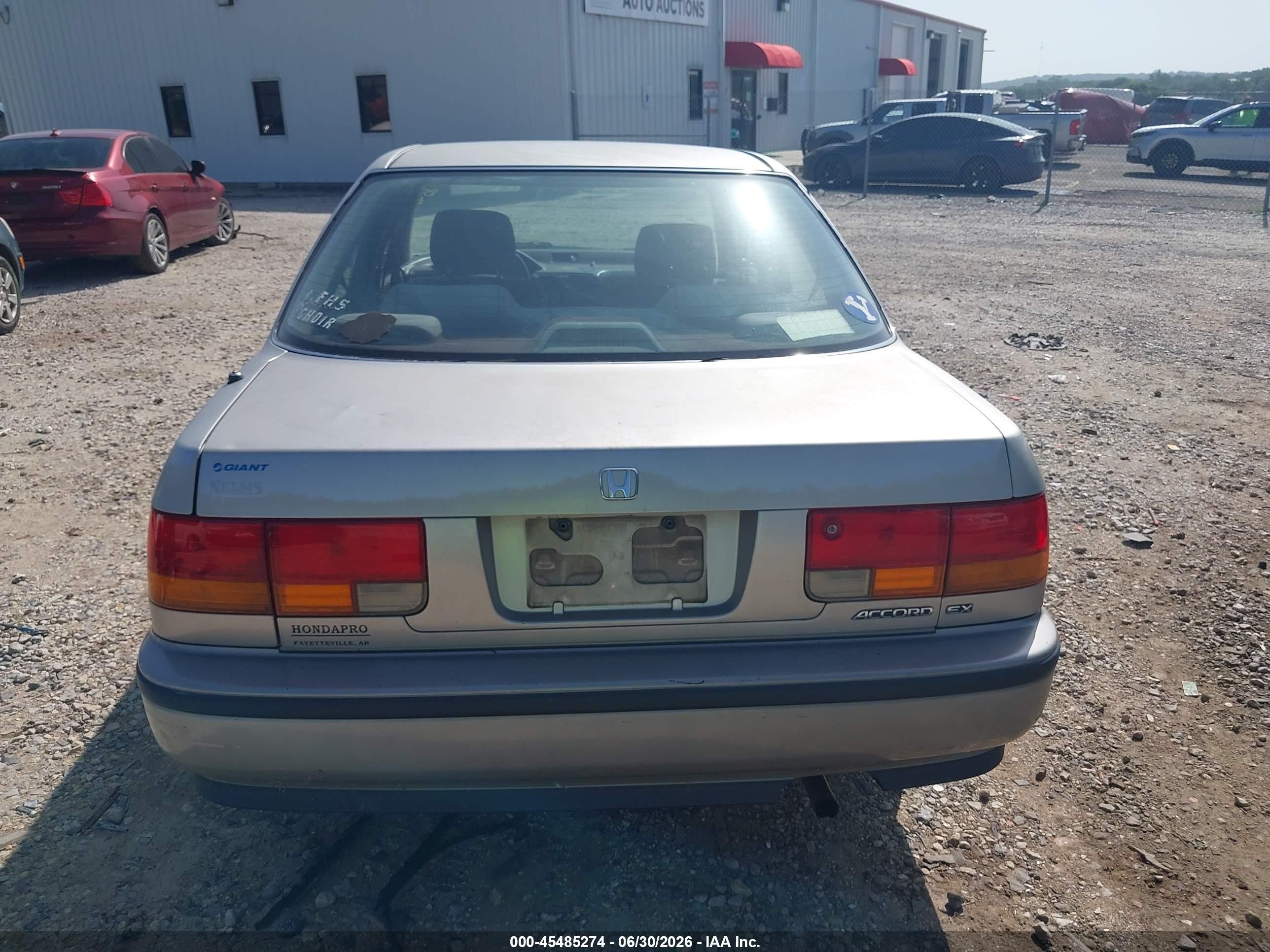 1993 Honda Accord Ex Silver vin: 1HGCB7673PA075818