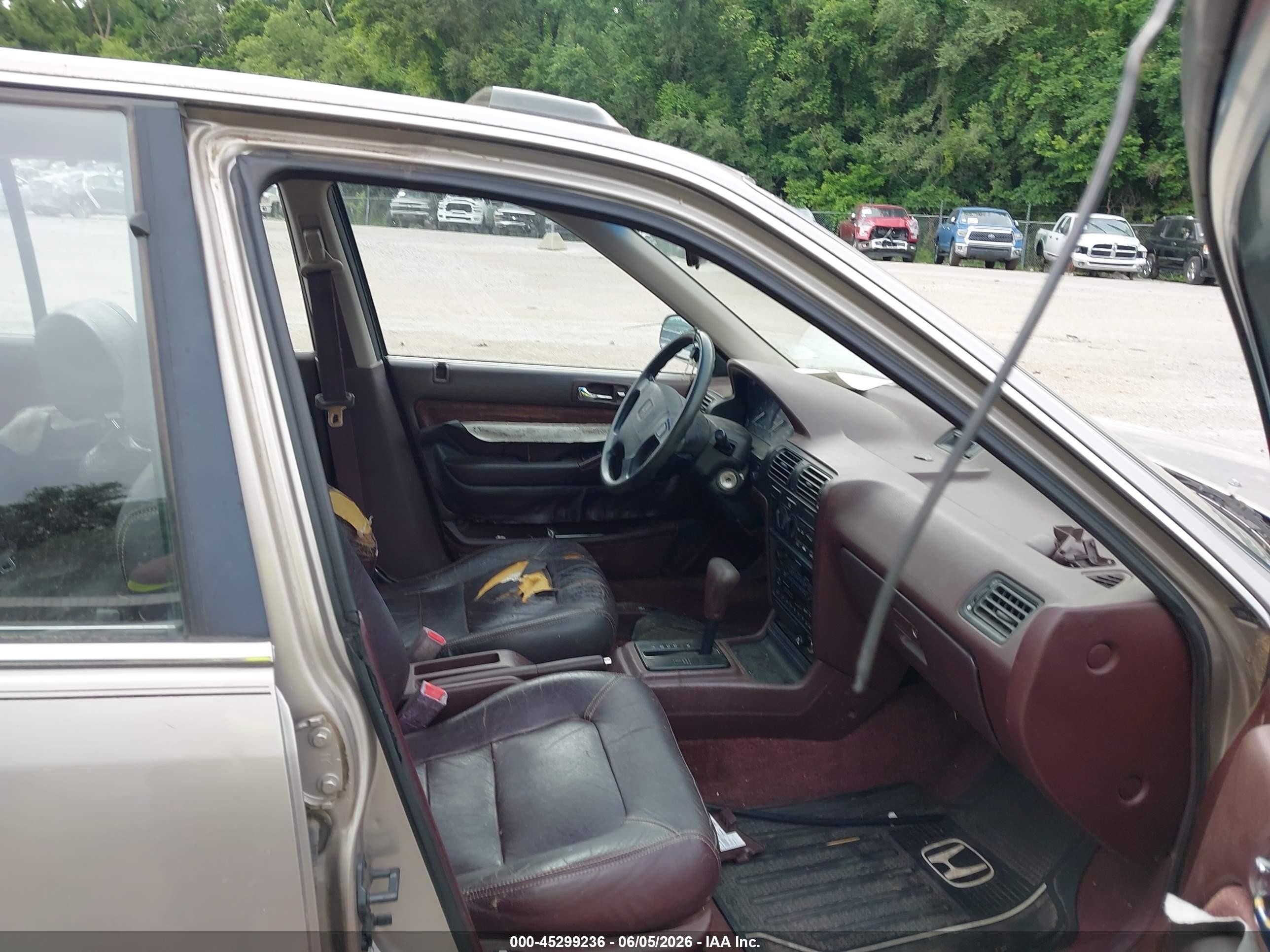 1992 Honda Accord Ex Gray vin: 1HGCB7677NA183825