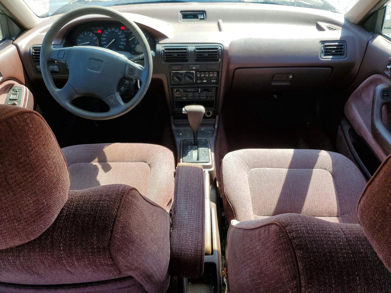 1992 Honda Accord Ex Silver vin: 1HGCB7678NA008323