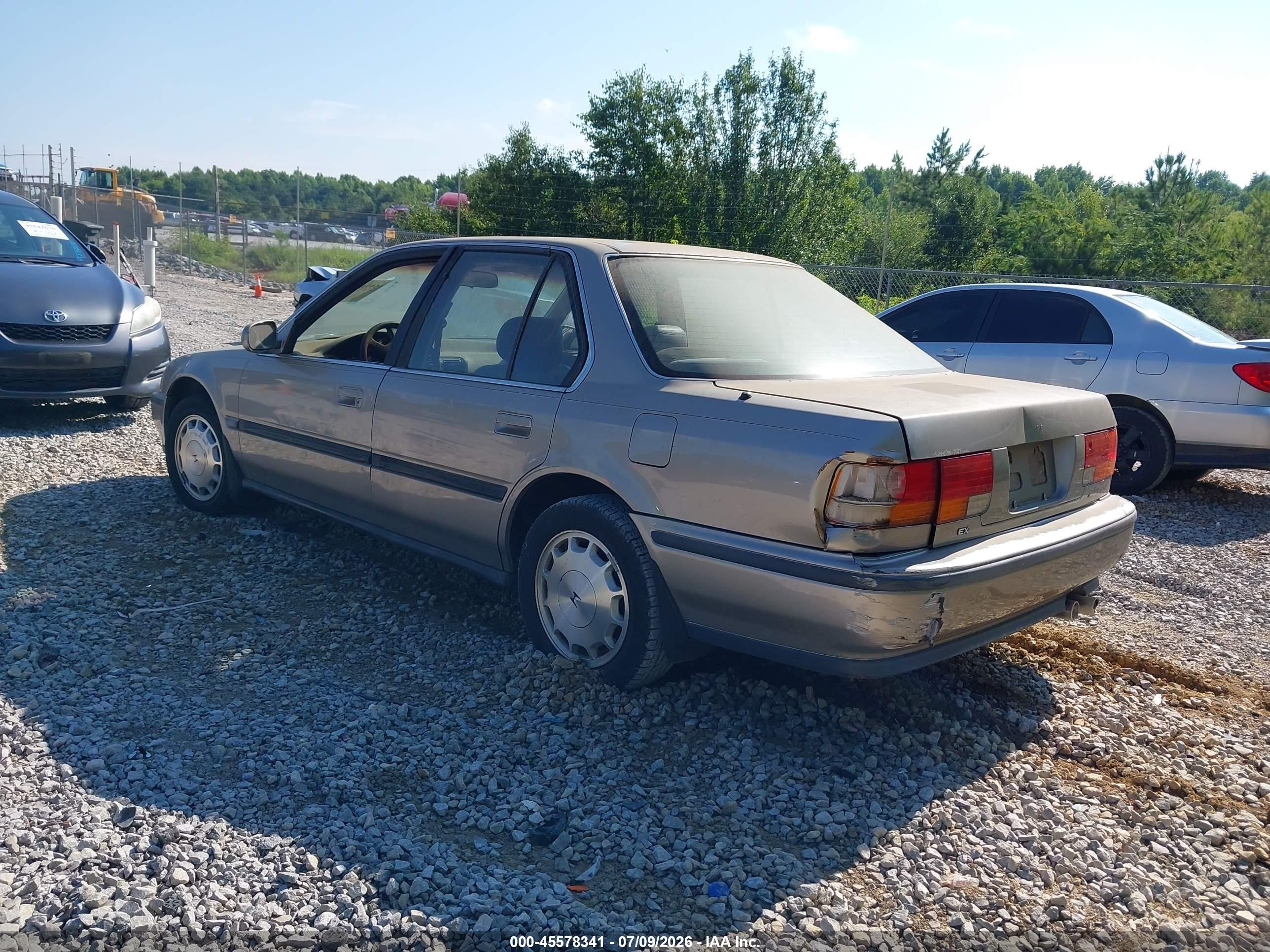 1992 Honda Accord Ex Silver vin: 1HGCB7679NA103473