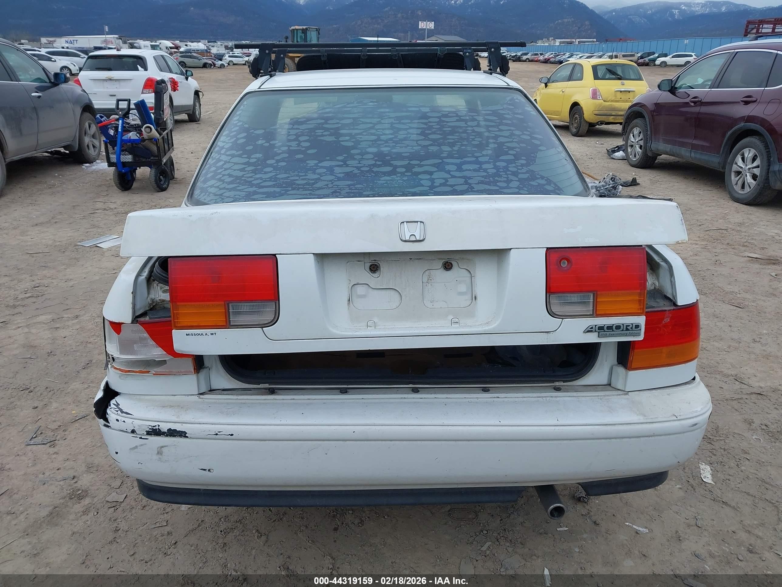 1993 Honda Accord 10th Anniversary White vin: 1HGCB7693PA076596