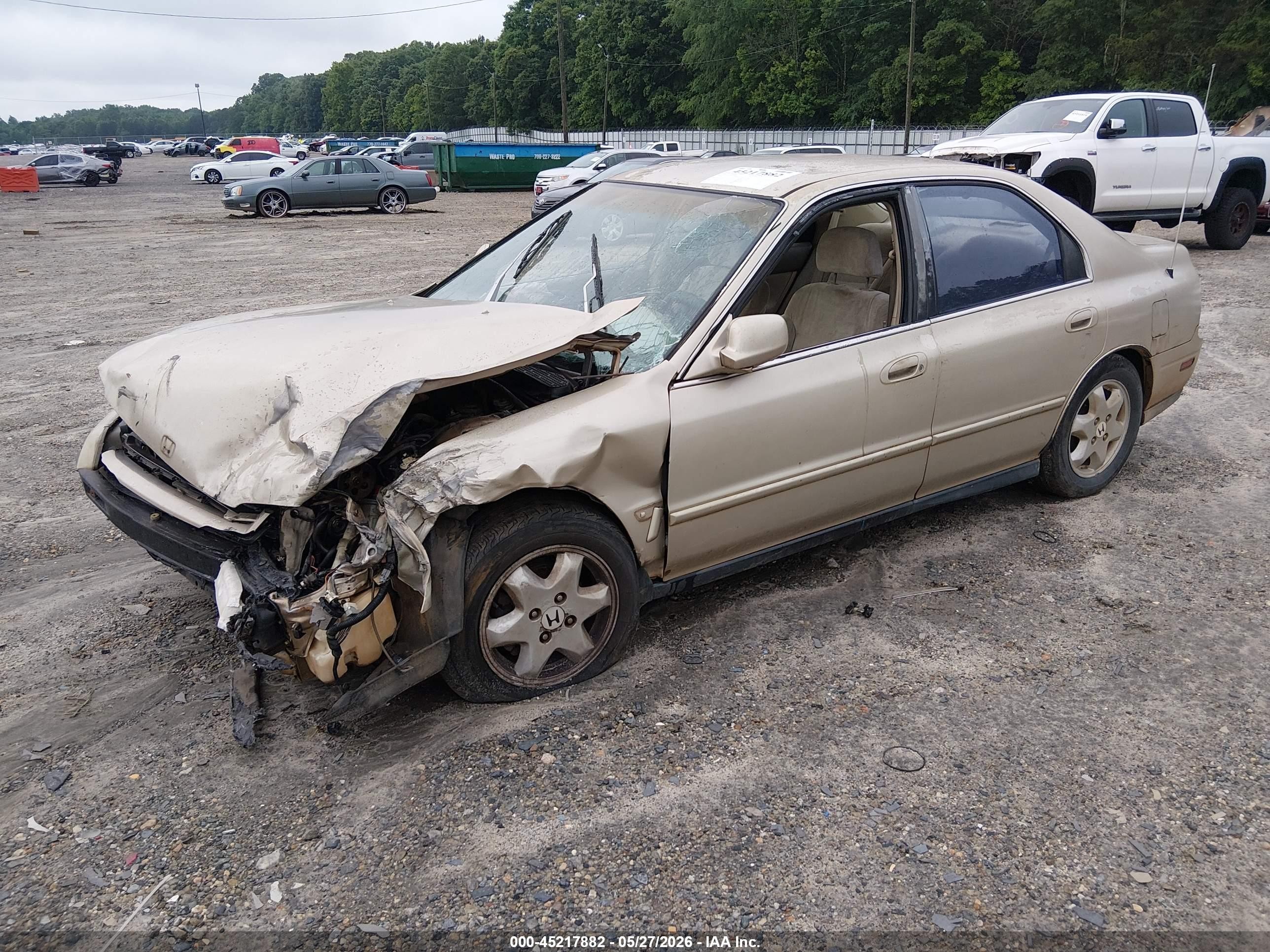 1994 Honda Accord Lx/ex Gold vin: 1HGCD5530RA068695