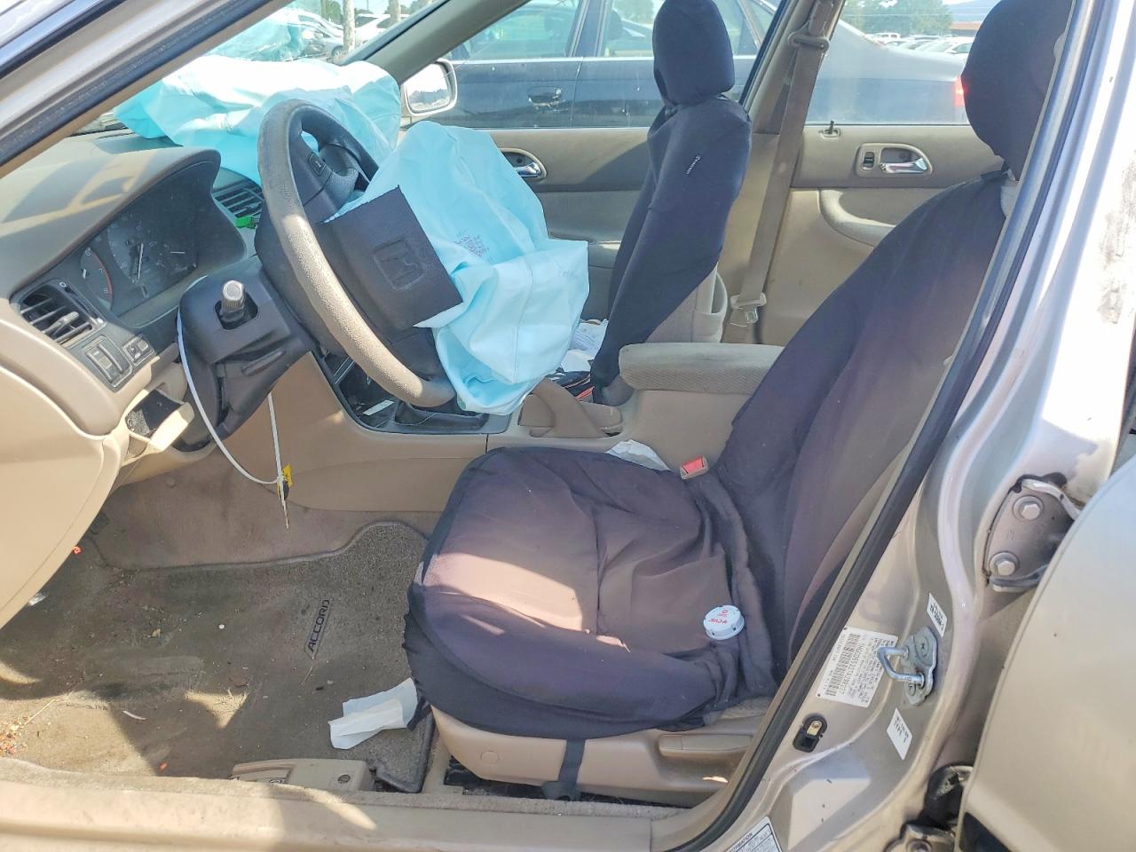 1996 Honda Accord Lx Silver vin: 1HGCD5533TA298237