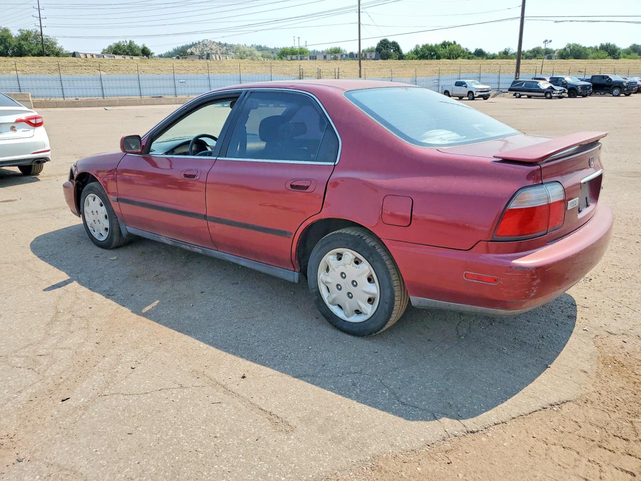 1997 Honda Accord Lx Red vin: 1HGCD5534VA197727