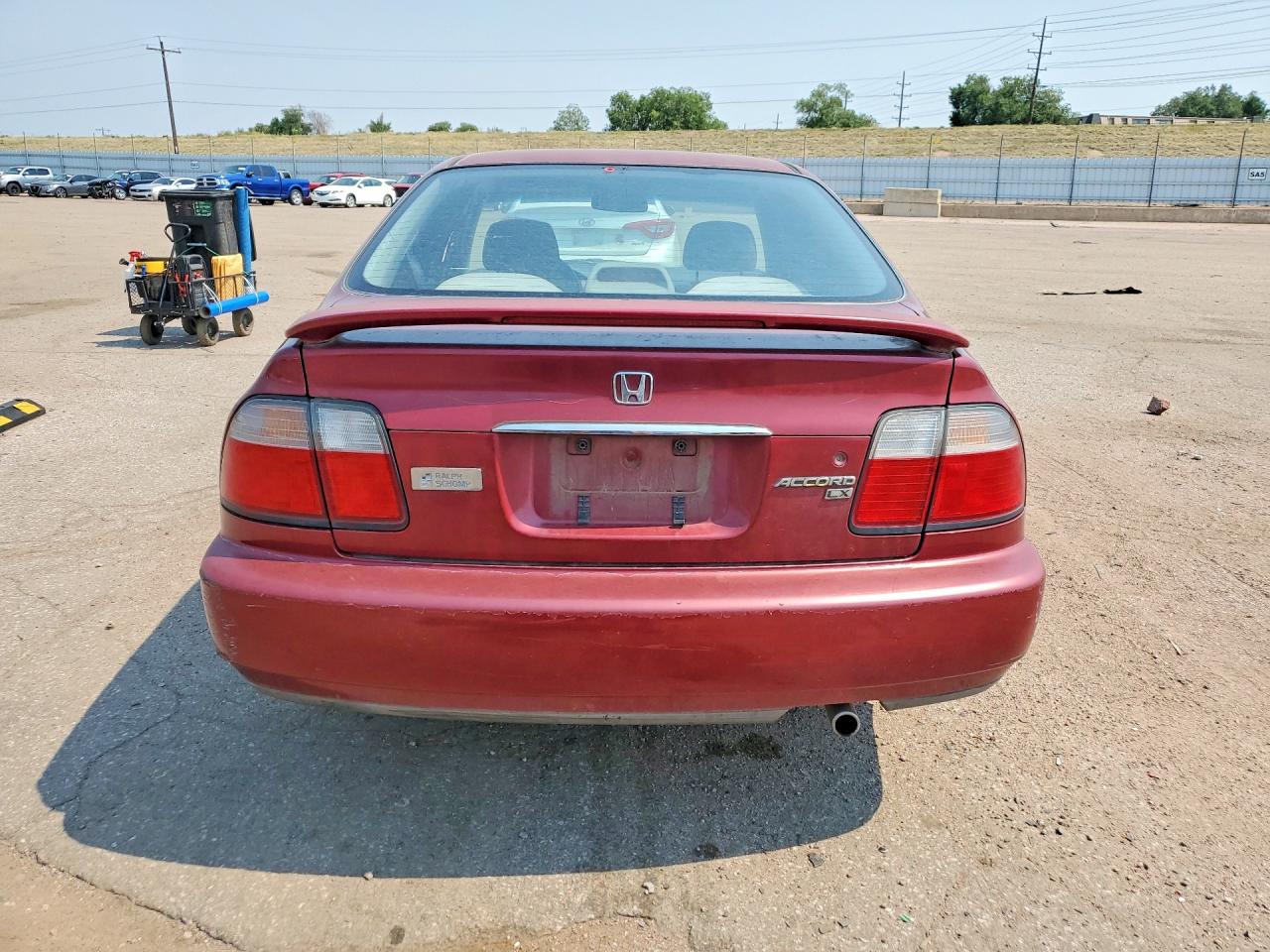 1997 Honda Accord Lx Red vin: 1HGCD5534VA197727