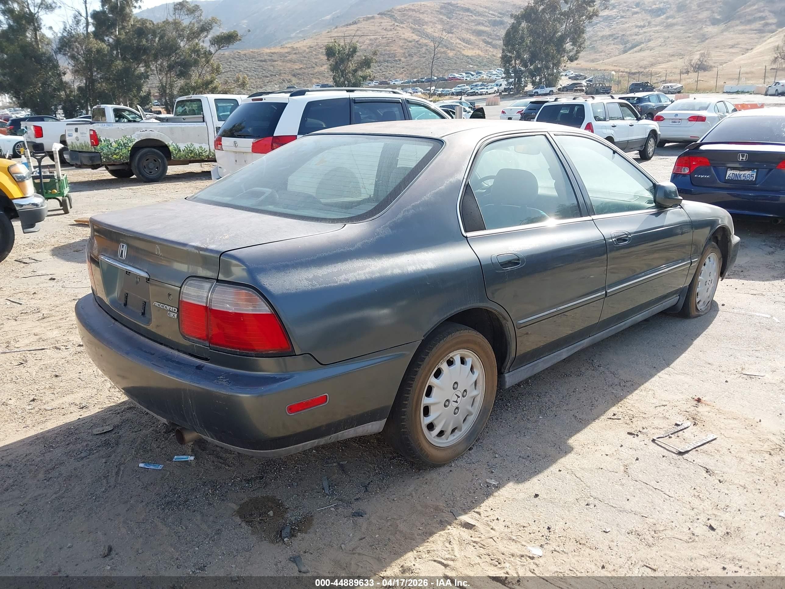 1996 Honda Accord Ex Gray vin: 1HGCD556XTA208799