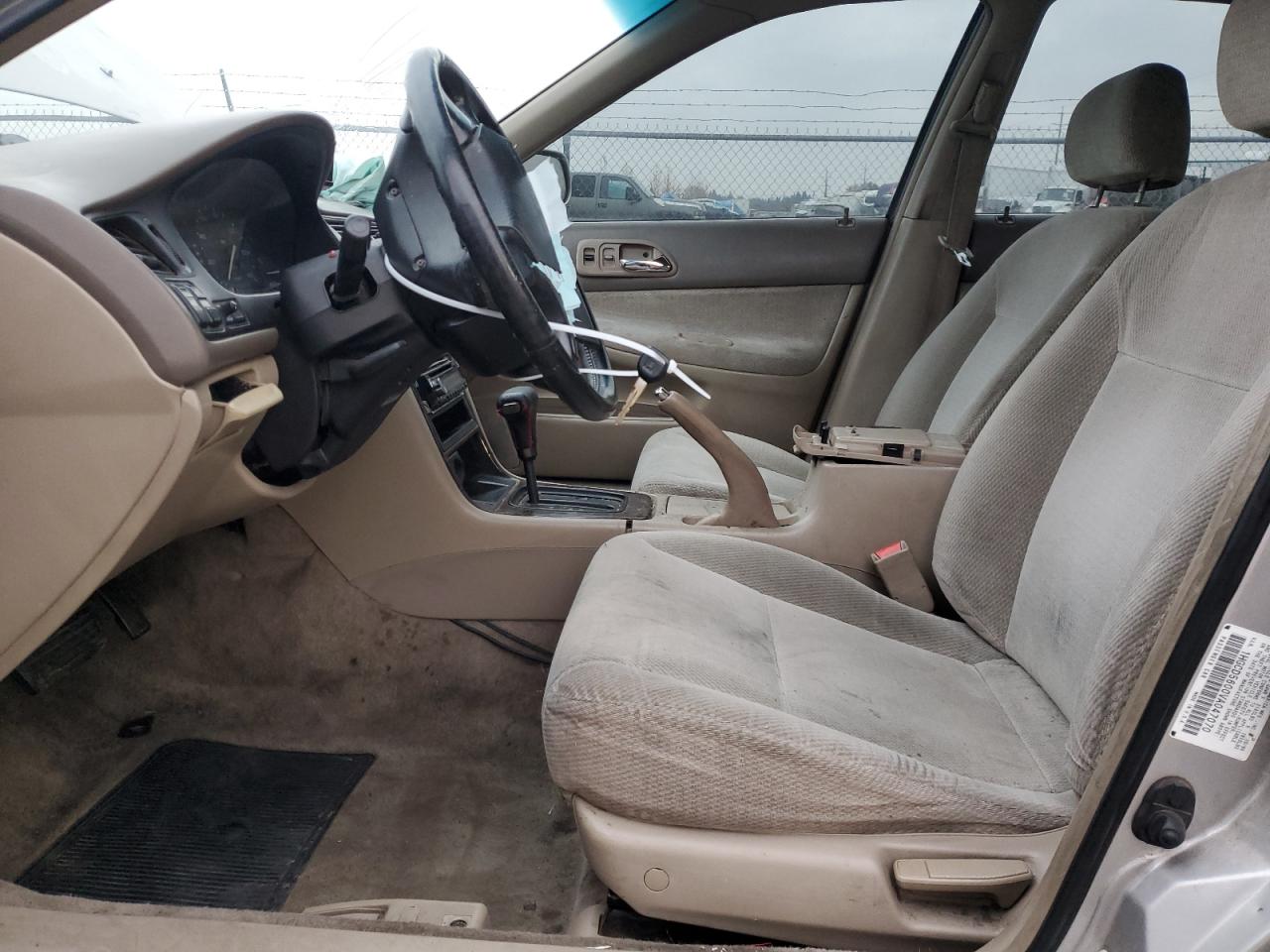 1997 Honda Accord Se Silver vin: 1HGCD5600VA047070