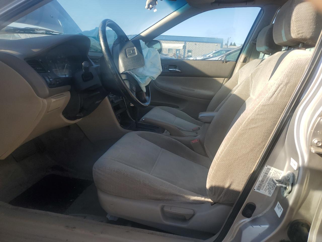 1997 Honda Accord Se   Silver vin: 1HGCD5600VA276235