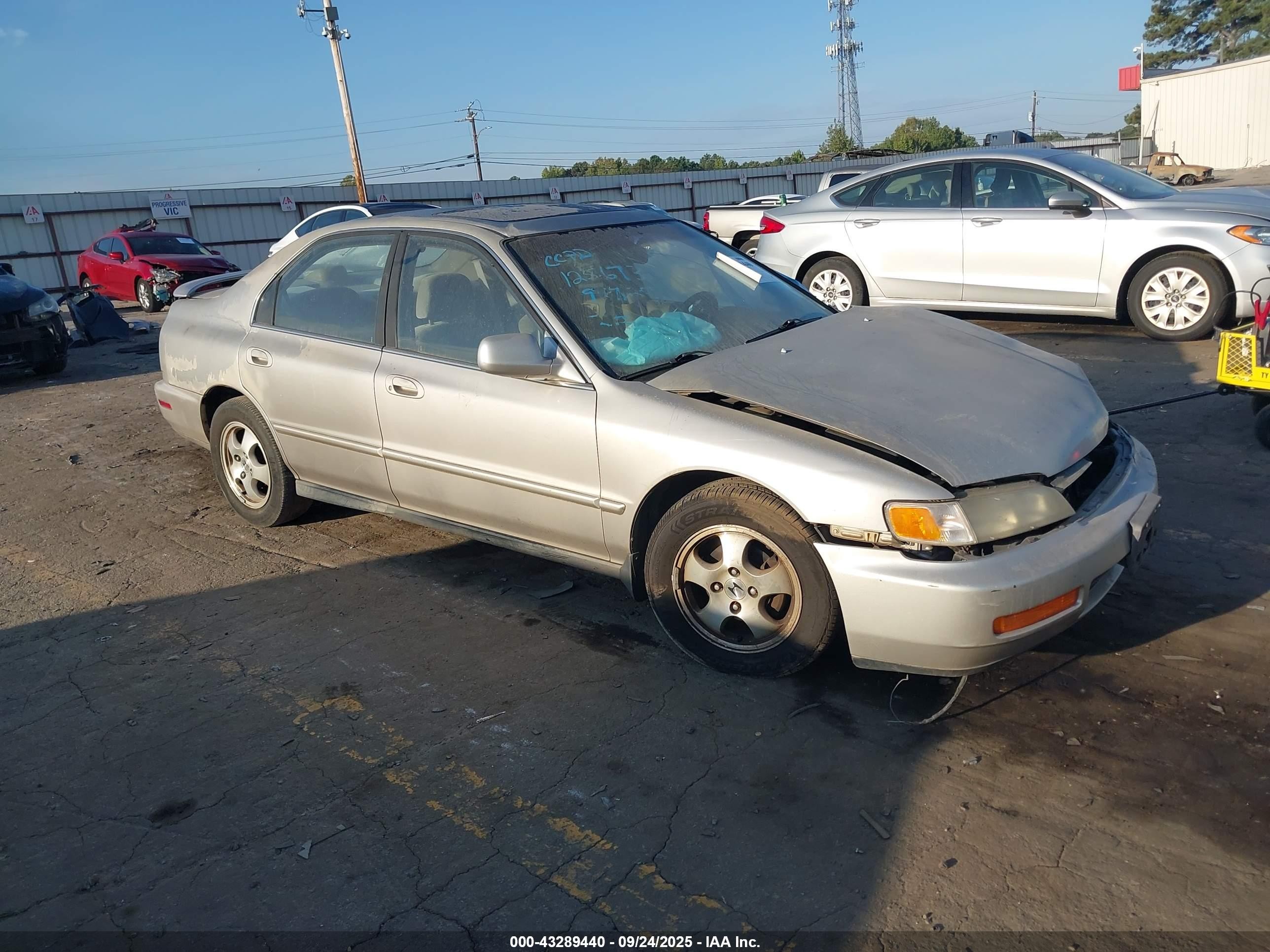1HGCD5604VA125673