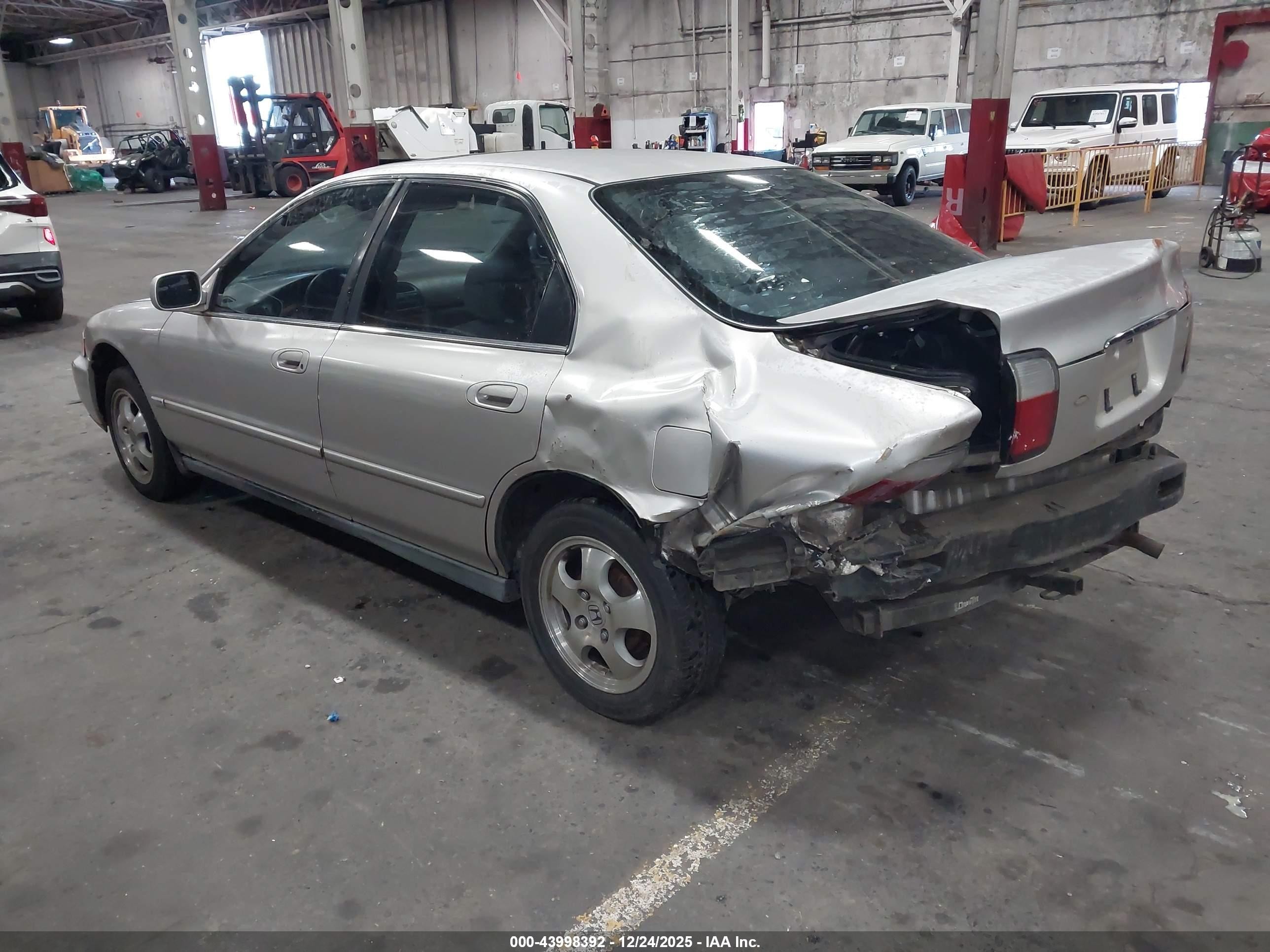1997 Honda Accord Se Gray vin: 1HGCD5608VA064425