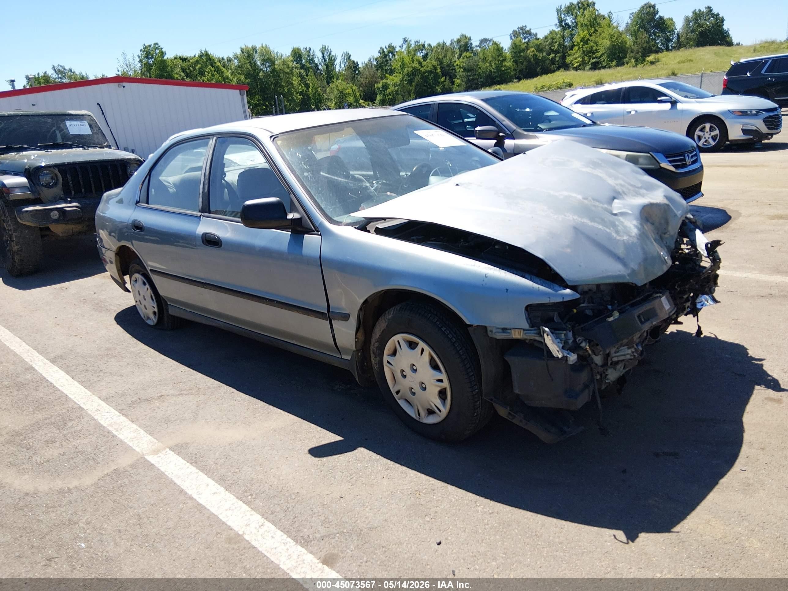 1995 Honda Accord Dx Light Blue vin: 1HGCD5627SA146725