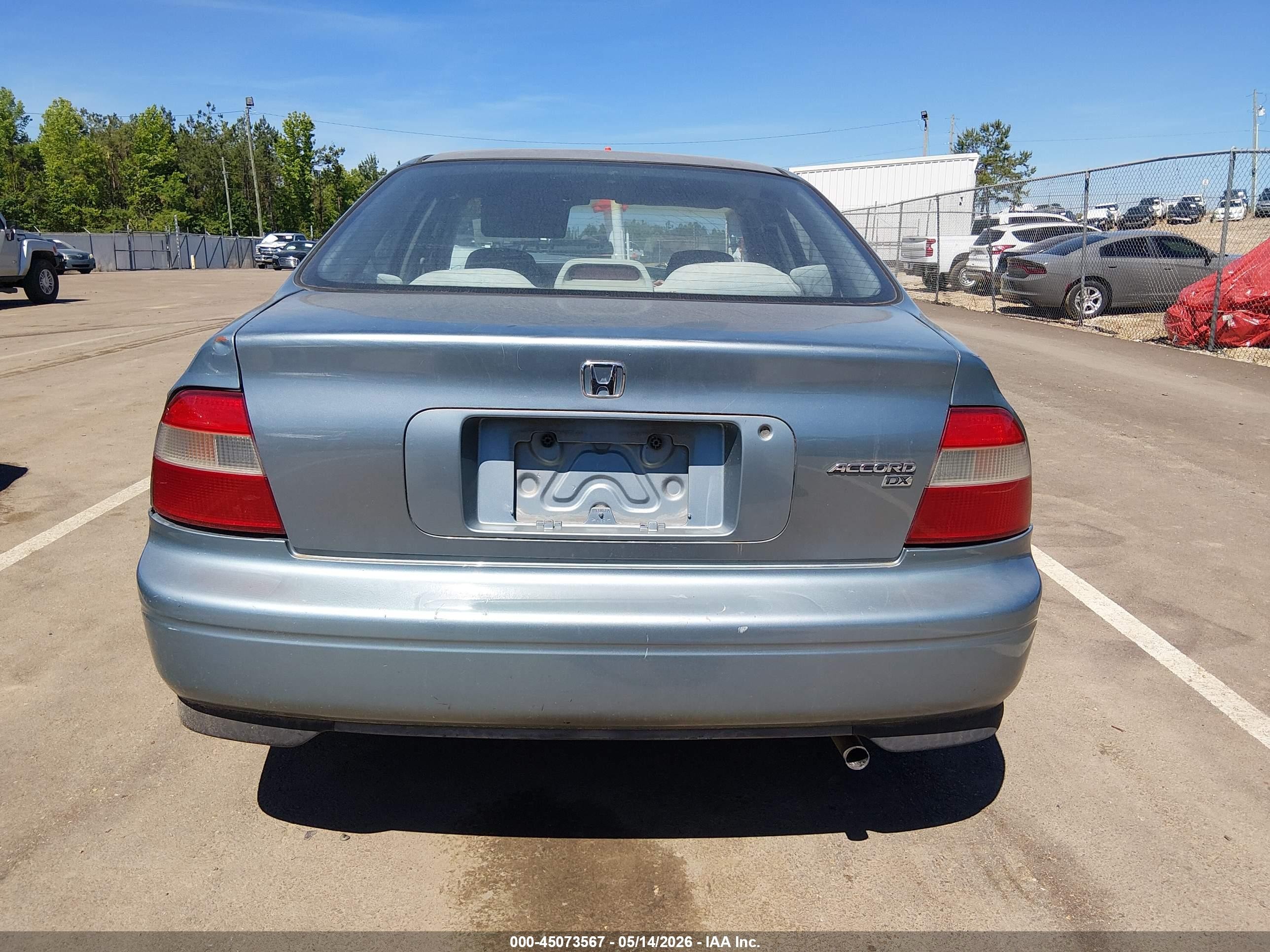 1995 Honda Accord Dx Light Blue vin: 1HGCD5627SA146725