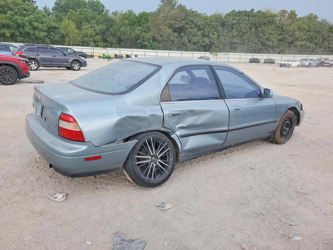 1994 Honda Accord Lx Turquoise vin: 1HGCD5630RA161831