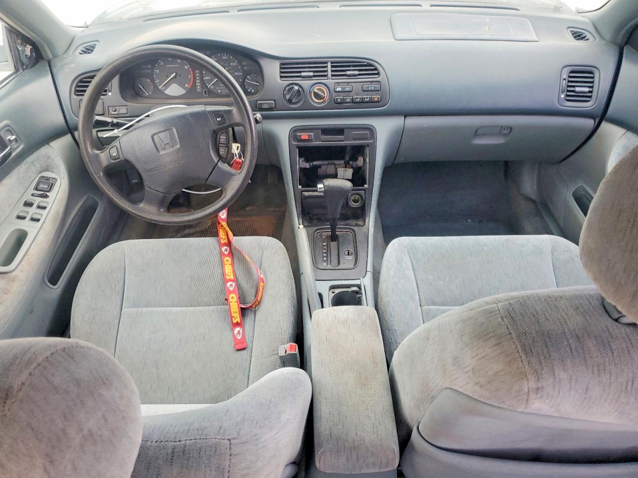 1994 Honda Accord Lx Turquoise vin: 1HGCD5630RA161831