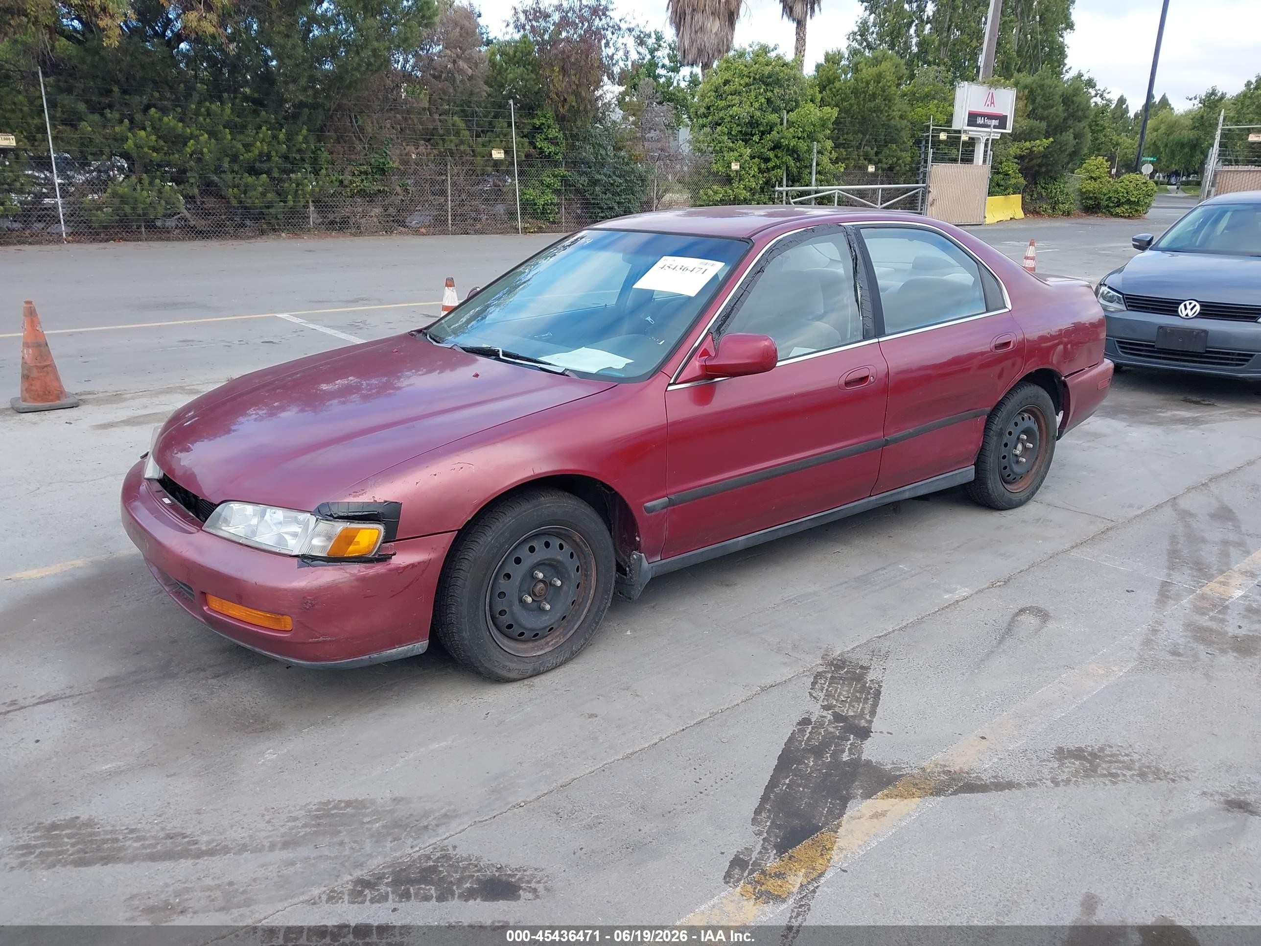 1996 Honda Accord Lx/ex Burgundy vin: 1HGCD5630TA278669