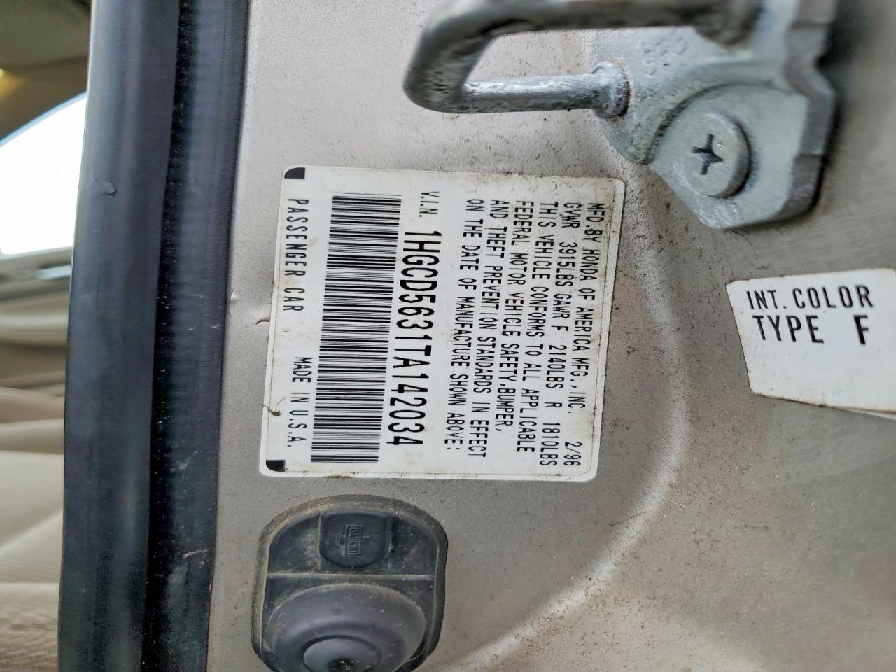 1996 Honda Accord Lx/ex Silver vin: 1HGCD5631TA142034