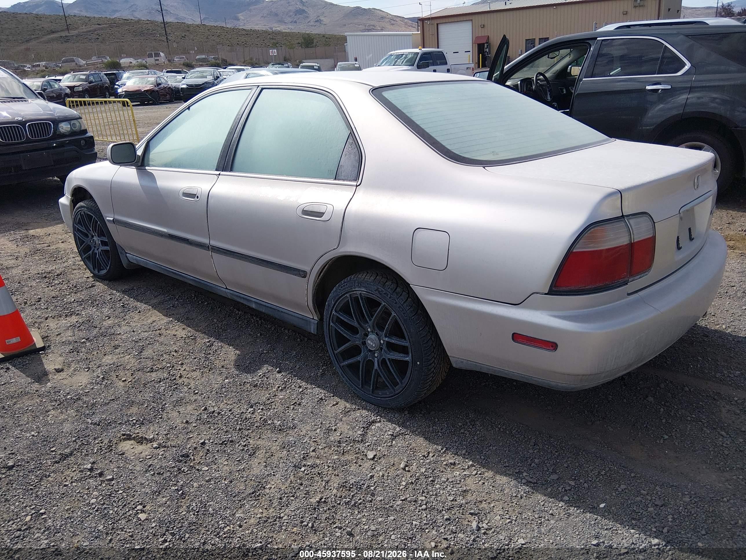 1996 Honda Accord Lx/ex Gray vin: 1HGCD5631TA242277