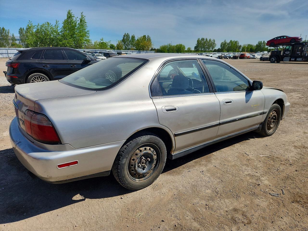 1996 Honda Accord Lx Gold vin: 1HGCD5631TA814660