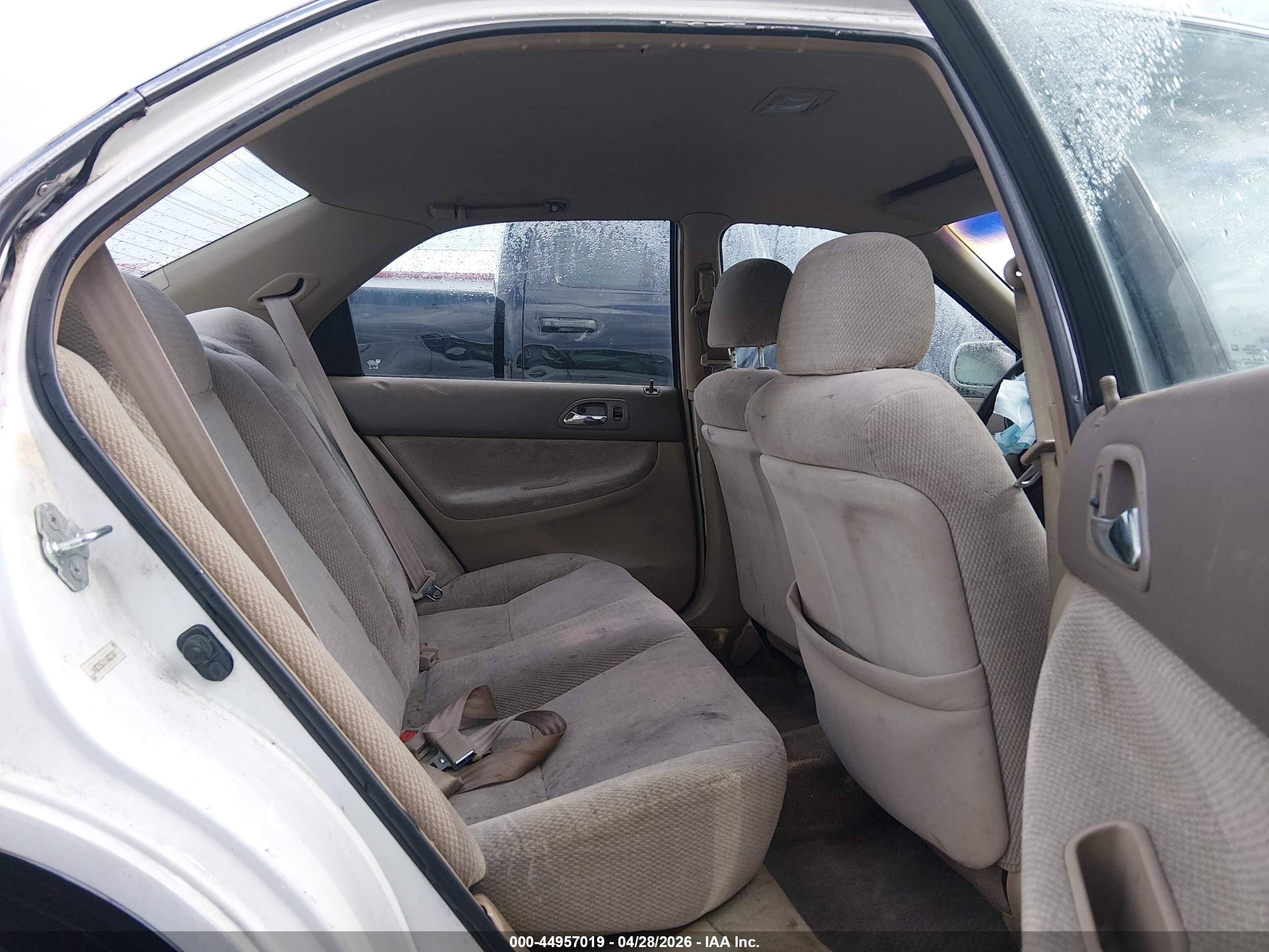1997 Honda Accord Lx Белый vin: 1HGCD5631VA027887