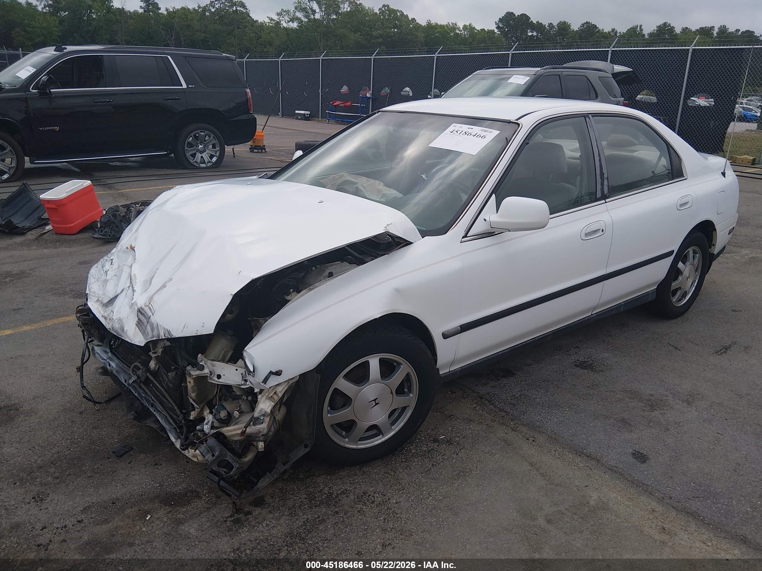 1995 Honda Accord Lx/ex White vin: 1HGCD5632SA149041