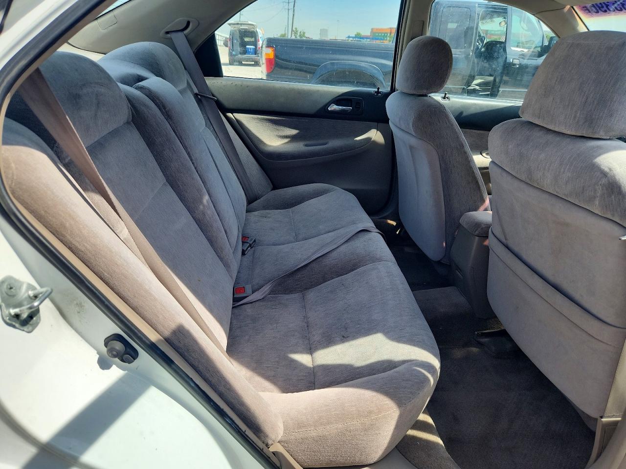 1995 Honda Accord Lx White vin: 1HGCD5632SA164798