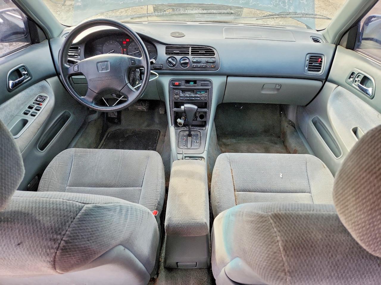 1996 Honda Accord Lx Green vin: 1HGCD5632TA013431