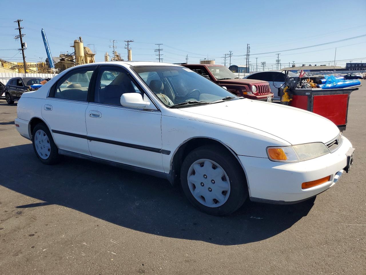 1996 Honda Accord Lx White vin: 1HGCD5633TA301488