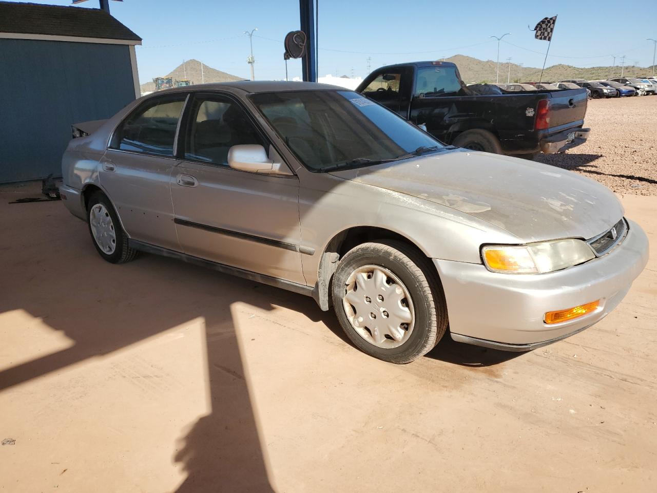 1997 Honda Accord Lx Tan vin: 1HGCD5633VA070014