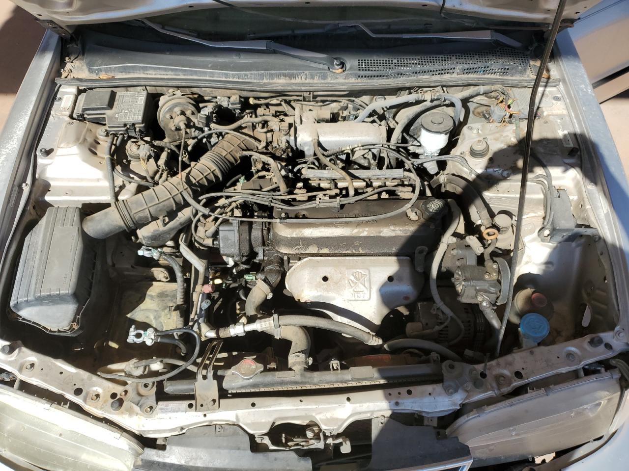 1997 Honda Accord Lx Tan vin: 1HGCD5633VA070014
