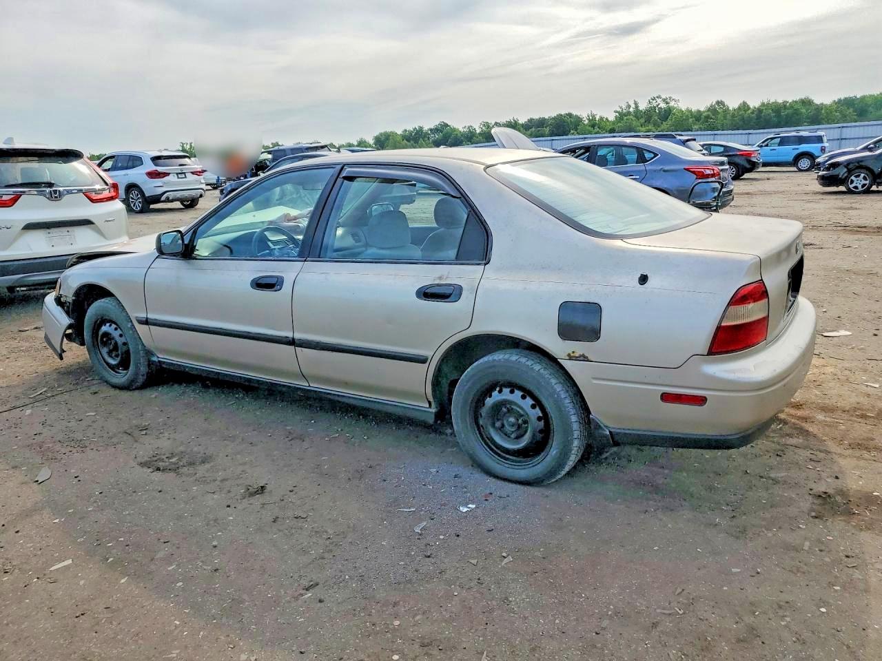 1995 Honda Accord Lx Beige vin: 1HGCD5634SA043691