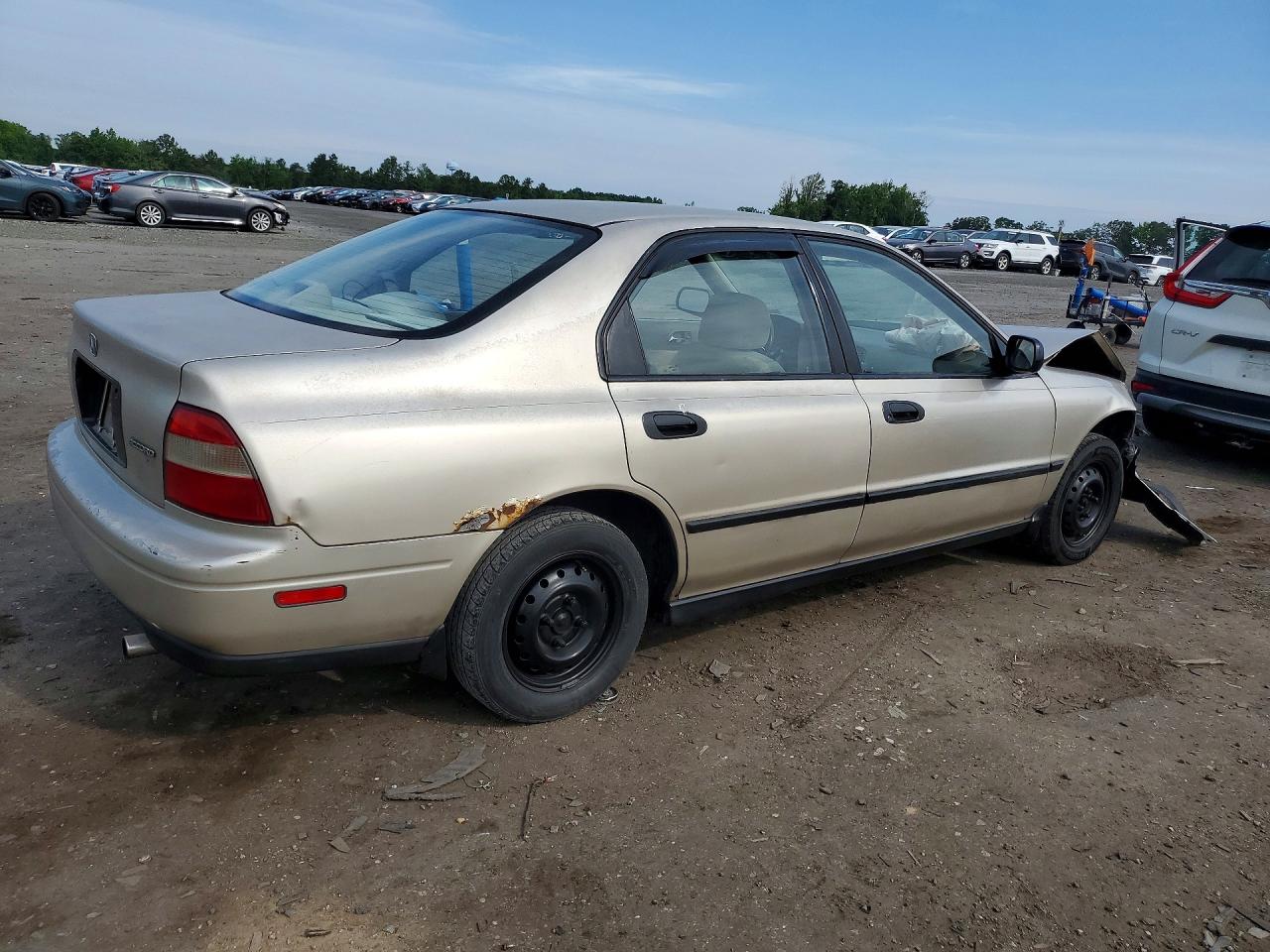 1995 Honda Accord Lx Beige vin: 1HGCD5634SA043691