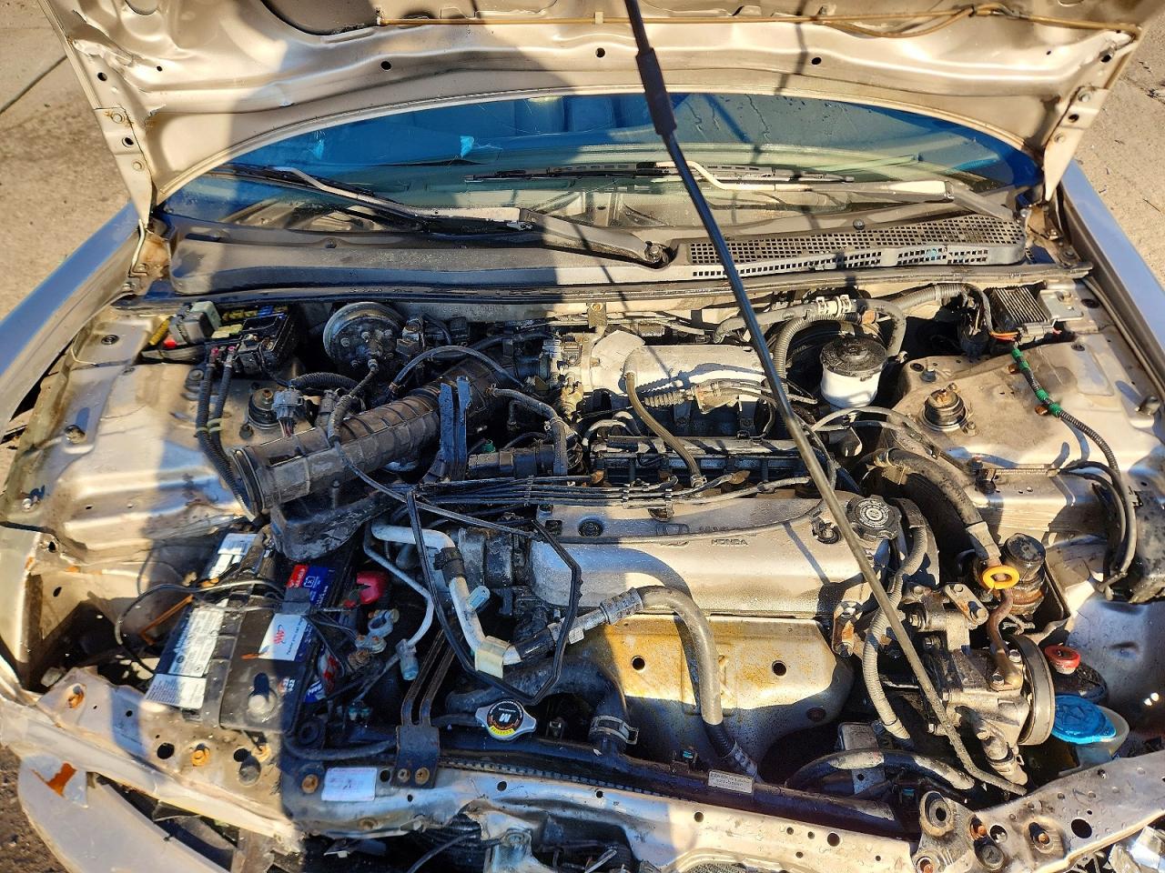 1997 Honda Accord Lx Silver vin: 1HGCD5634VA069681