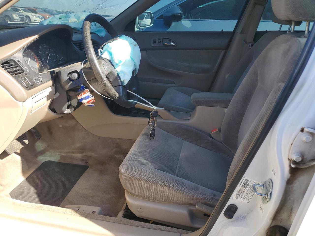 1997 Honda Accord Lx White vin: 1HGCD5634VA130317