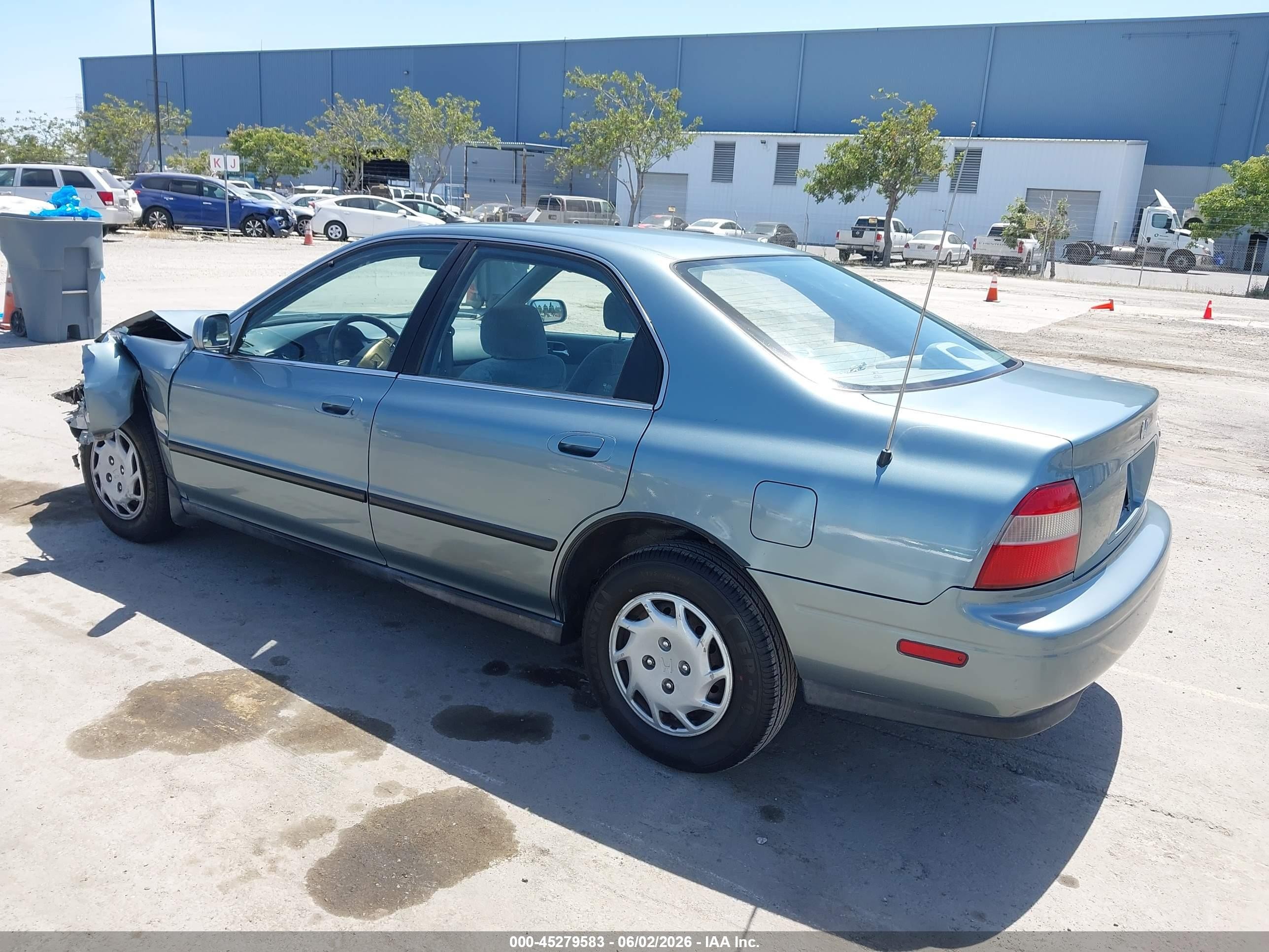 1994 Honda Accord Lx/ex Blue vin: 1HGCD5636RA073608