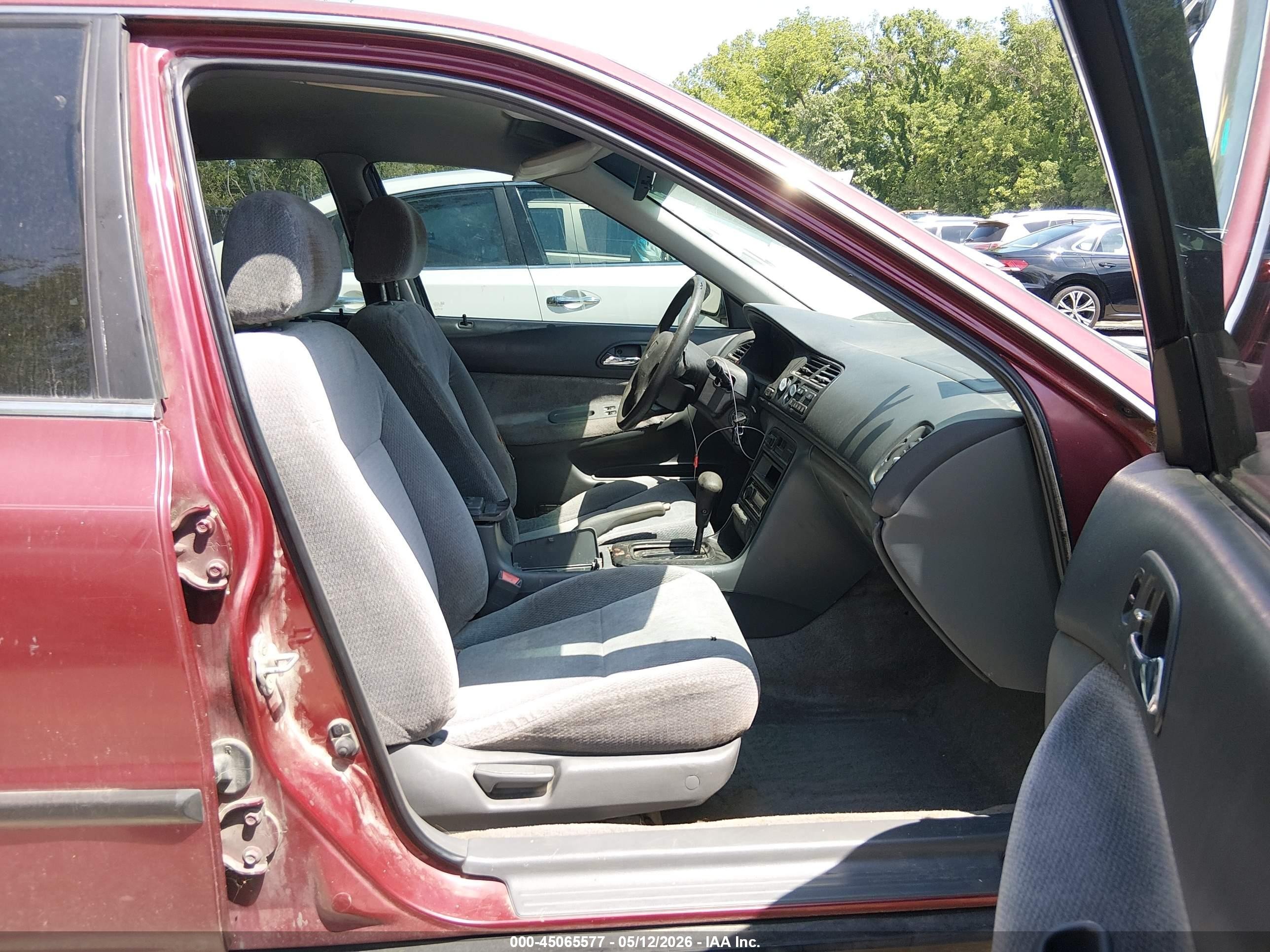 1997 Honda Accord Lx Red vin: 1HGCD5636VA114605