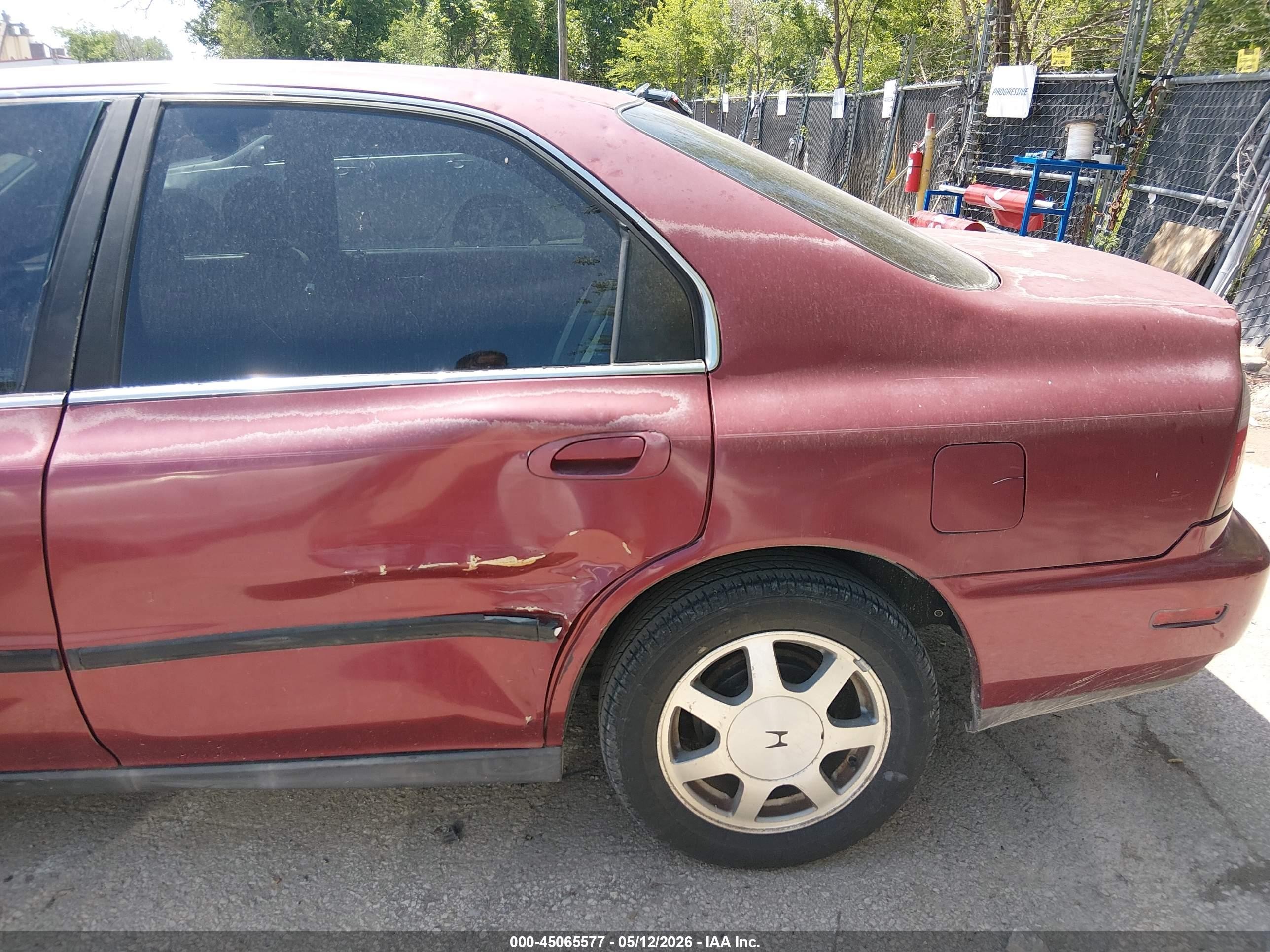 1997 Honda Accord Lx Red vin: 1HGCD5636VA114605
