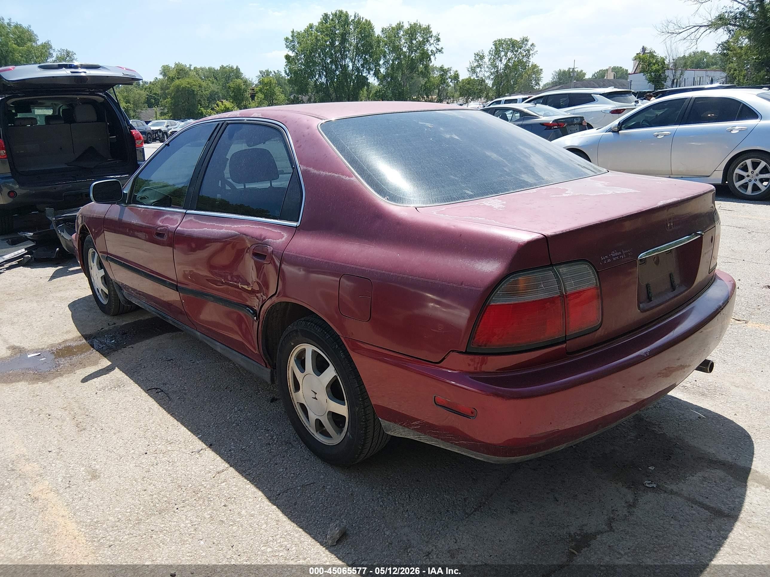1997 Honda Accord Lx Red vin: 1HGCD5636VA114605