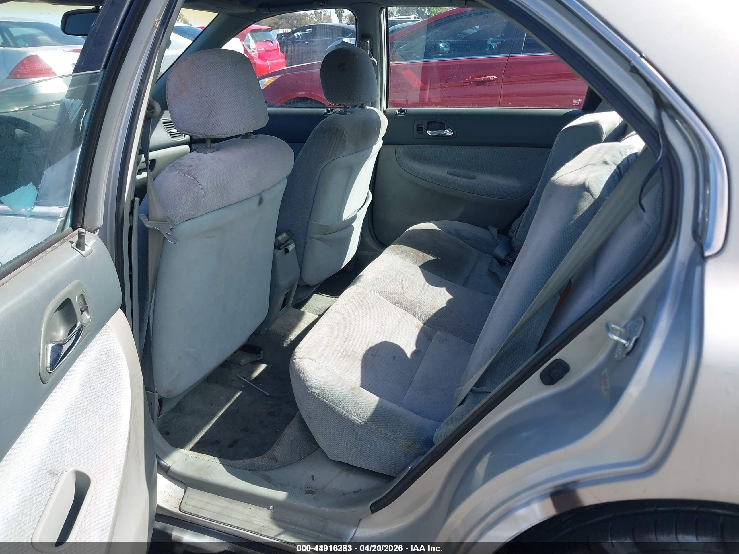 1996 Honda Accord Lx/ex Серебряный vin: 1HGCD5638TA276104
