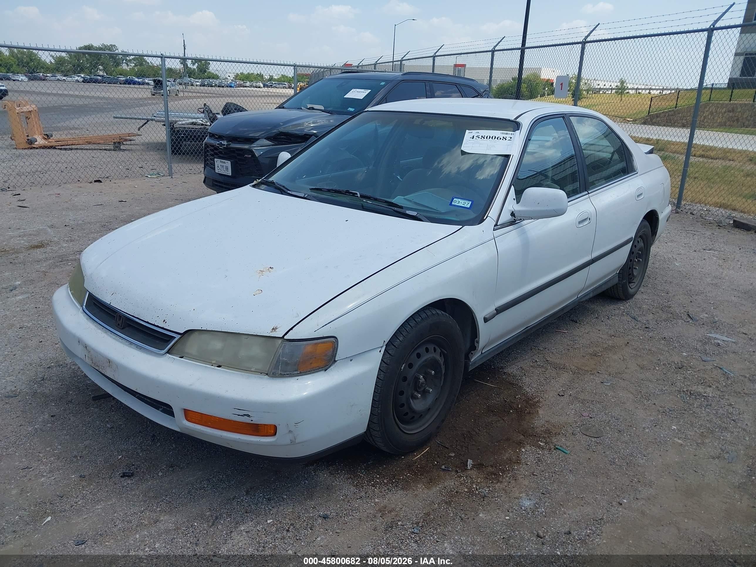 1997 Honda Accord Lx White vin: 1HGCD5639VA078957