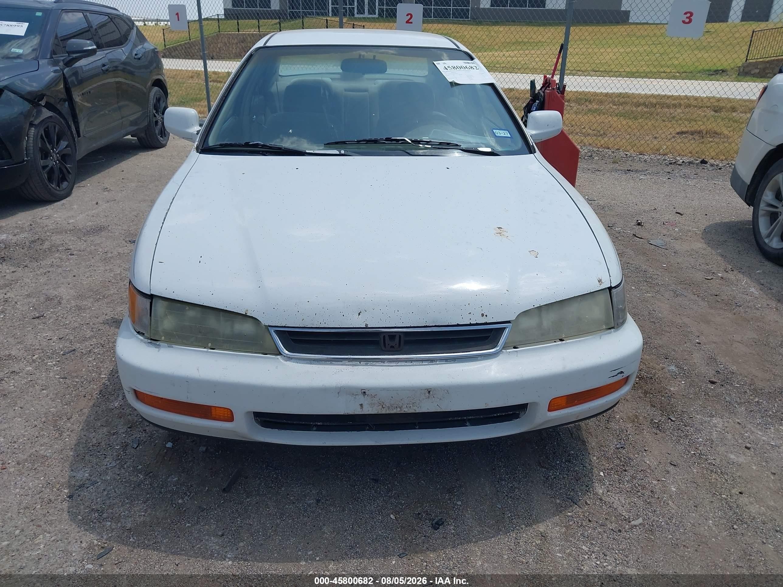 1997 Honda Accord Lx White vin: 1HGCD5639VA078957