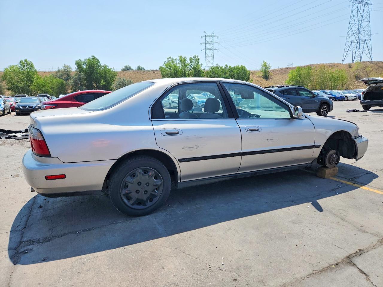 1997 Honda Accord Lx Золотой vin: 1HGCD5639VA207621