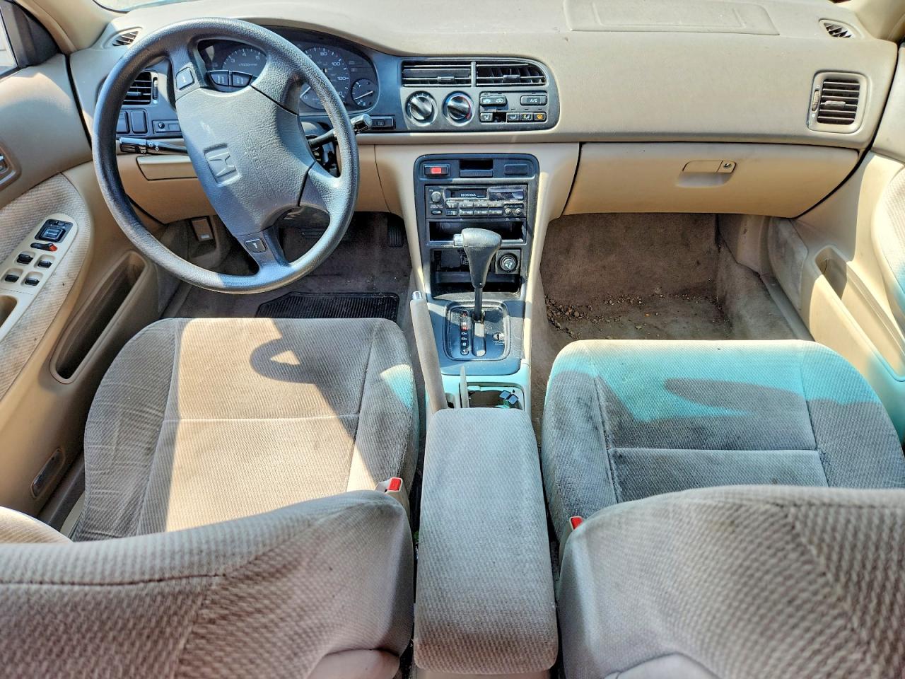 1997 Honda Accord Lx Золотой vin: 1HGCD5639VA207621
