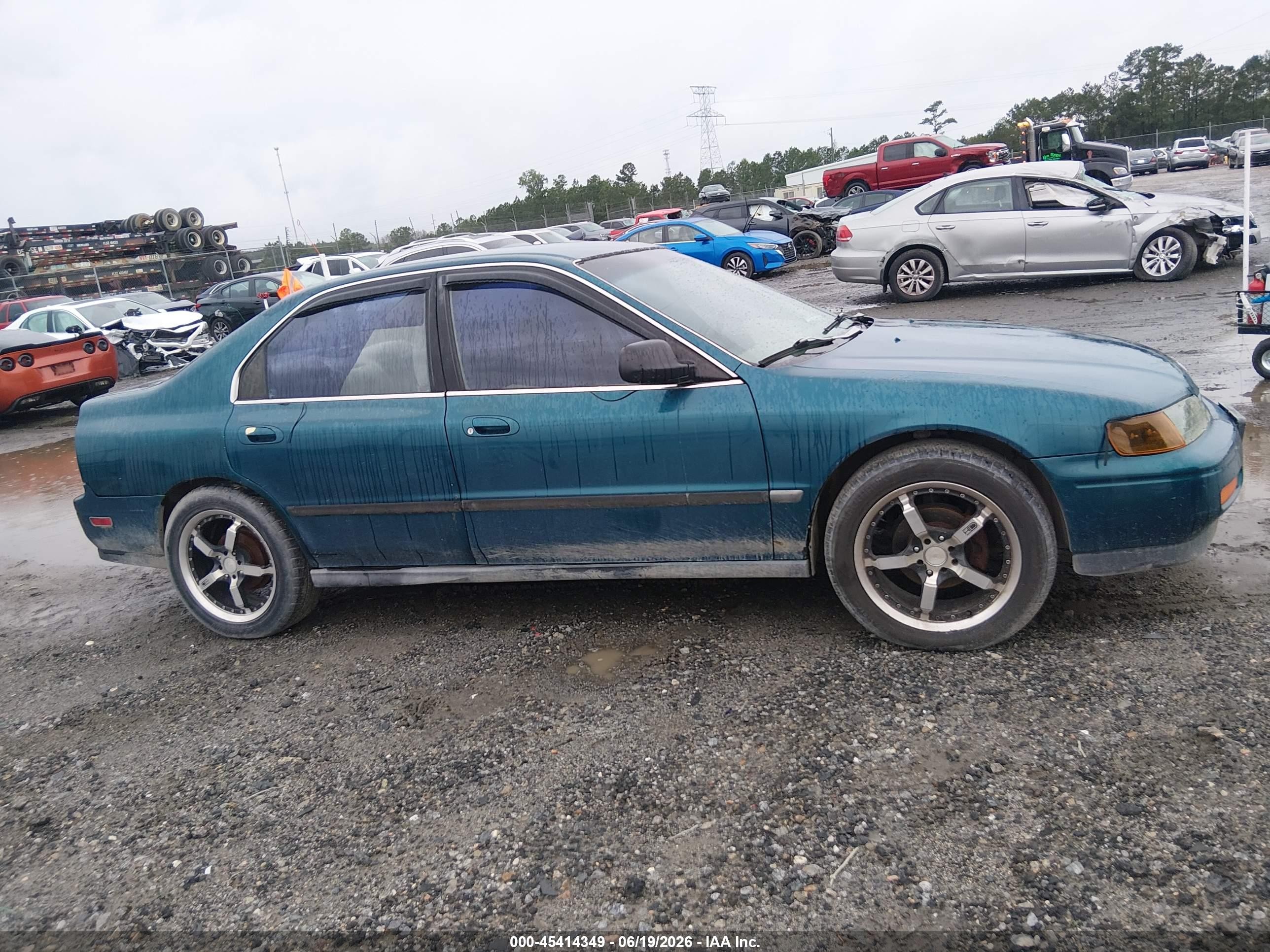 1994 Honda Accord Lx/ex Turquoise vin: 1HGCD563XRA179107