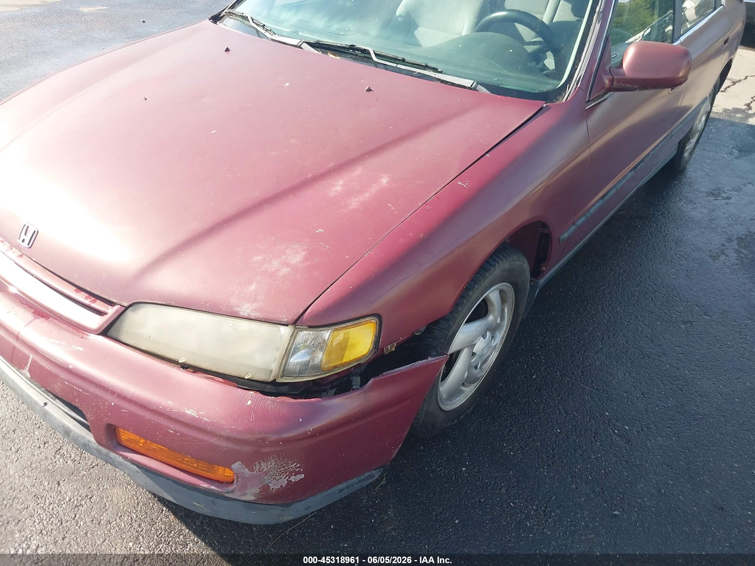 1994 Honda Accord Lx/ex Burgundy vin: 1HGCD5647RA030999