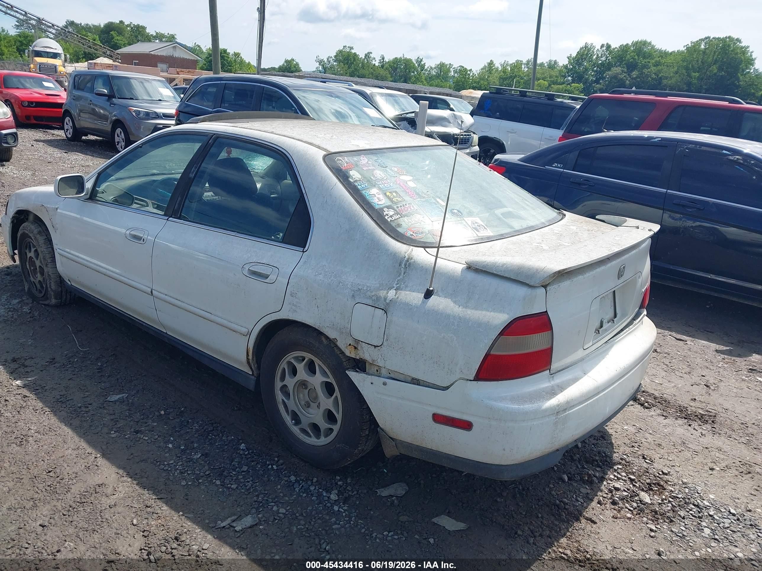 1995 Honda Accord Ex Белый vin: 1HGCD5651SA073149