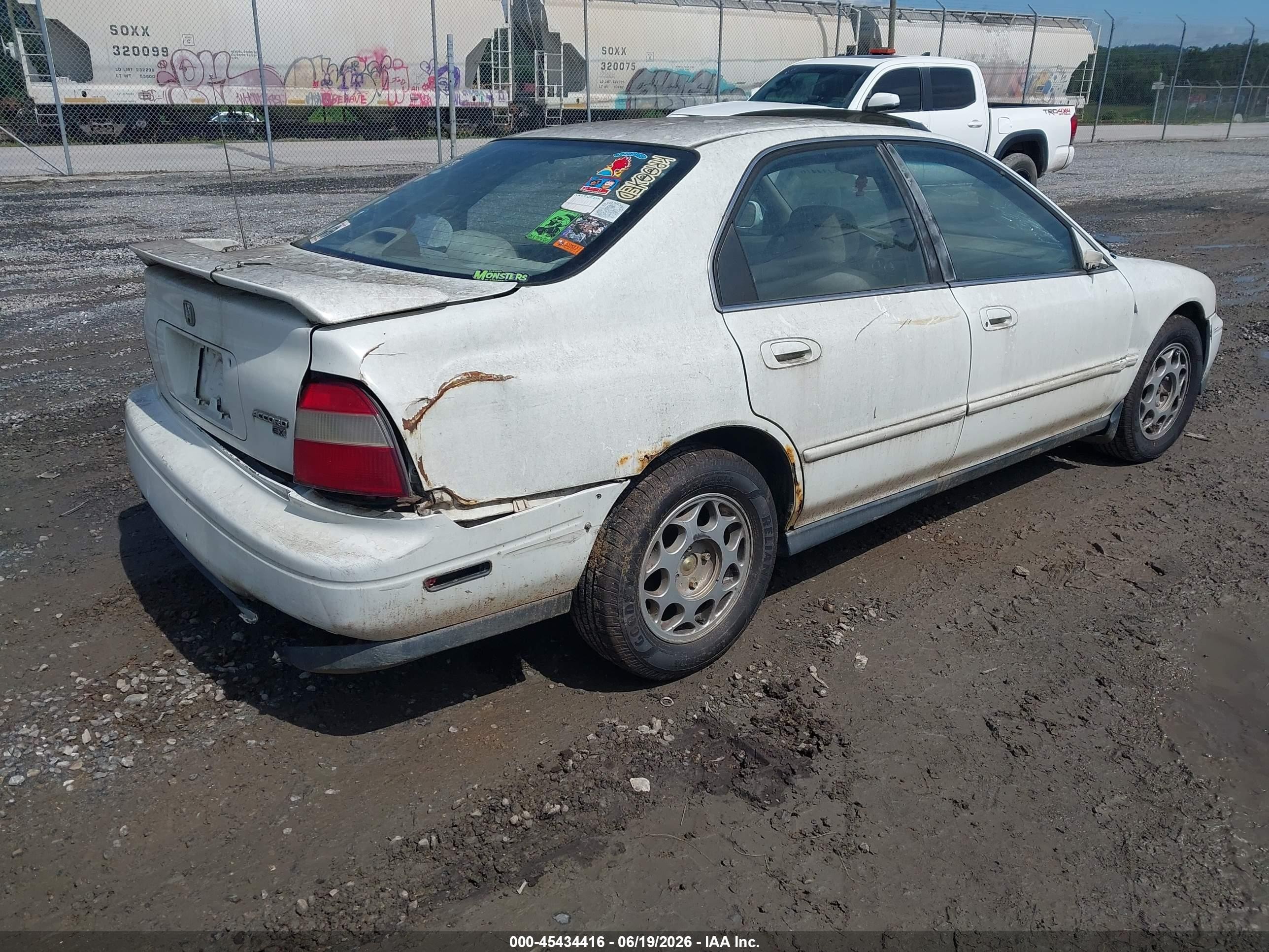 1995 Honda Accord Ex Белый vin: 1HGCD5651SA073149