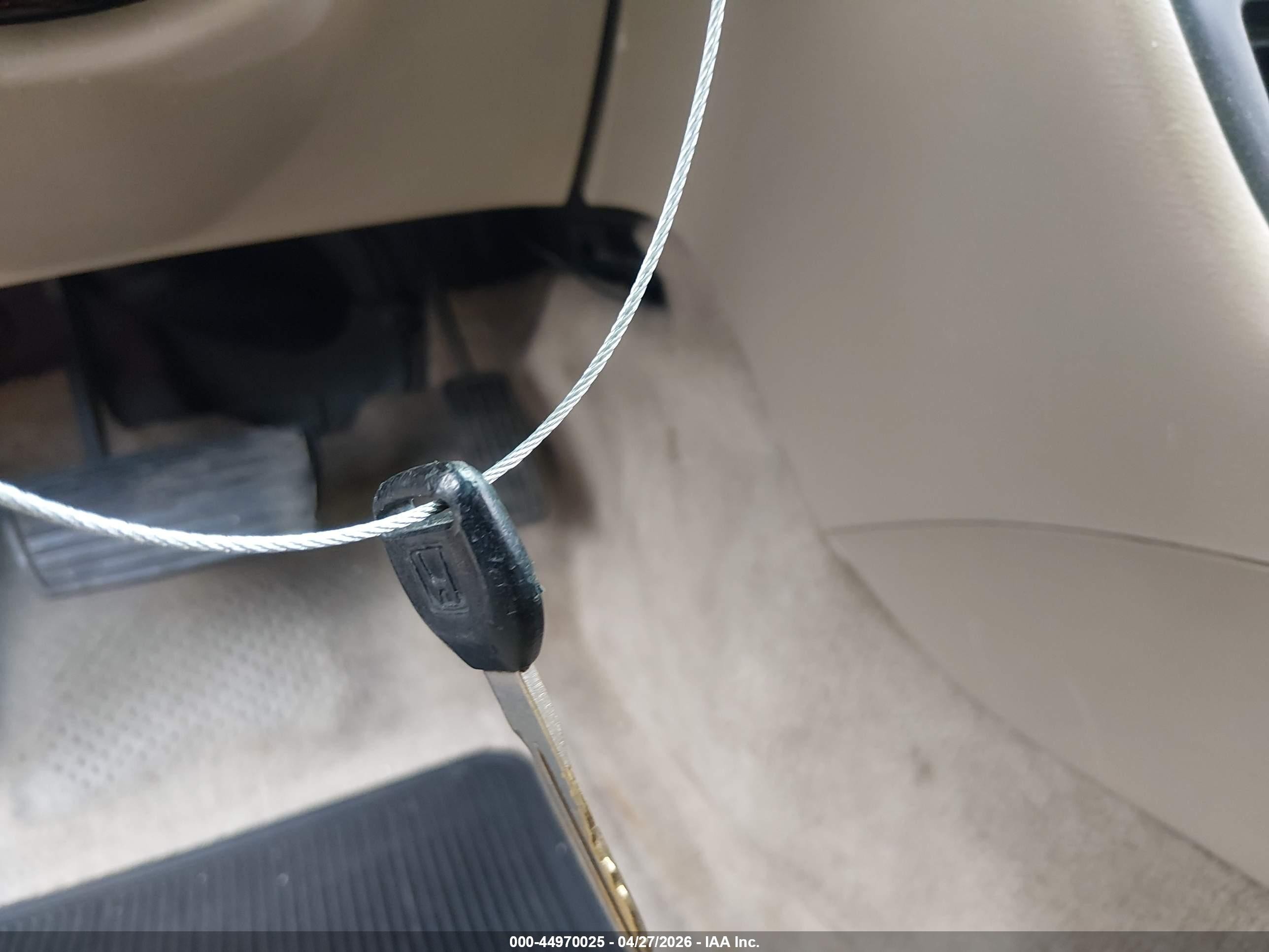1997 Honda Accord Ex White vin: 1HGCD5653VA010624